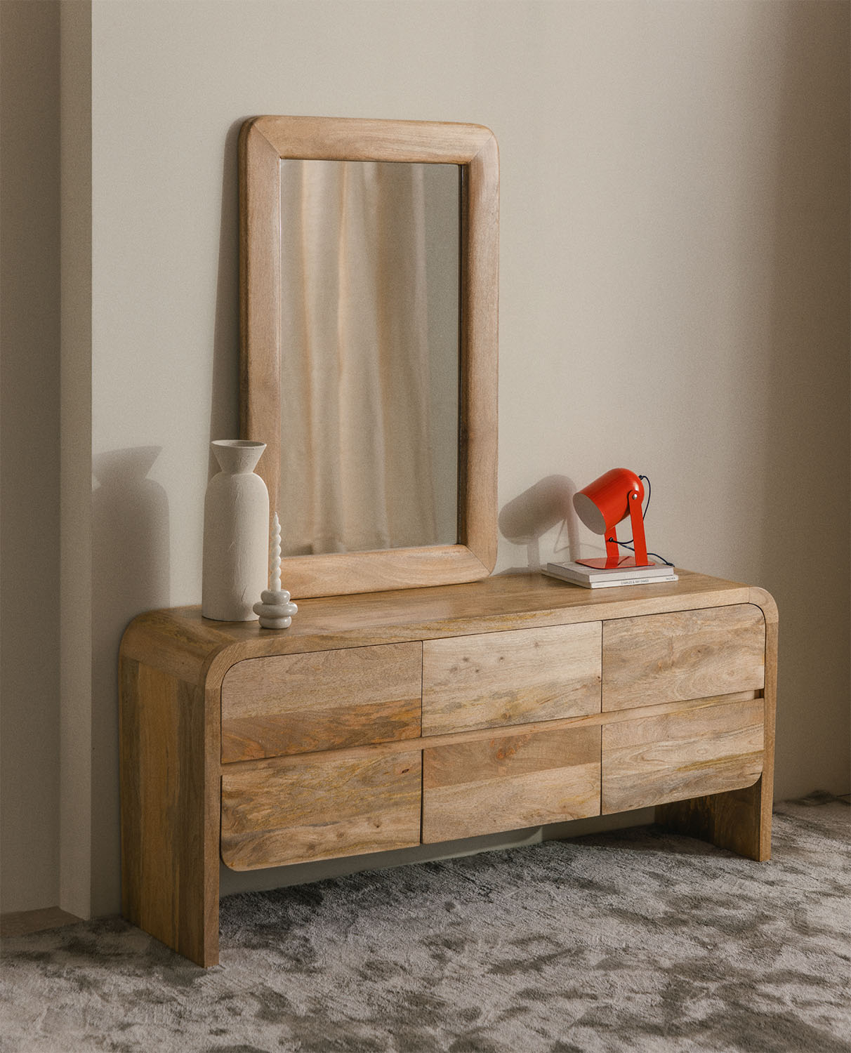 Low Sideboard with 6 Drawers in Vanile Mango Wood, gallery image 2