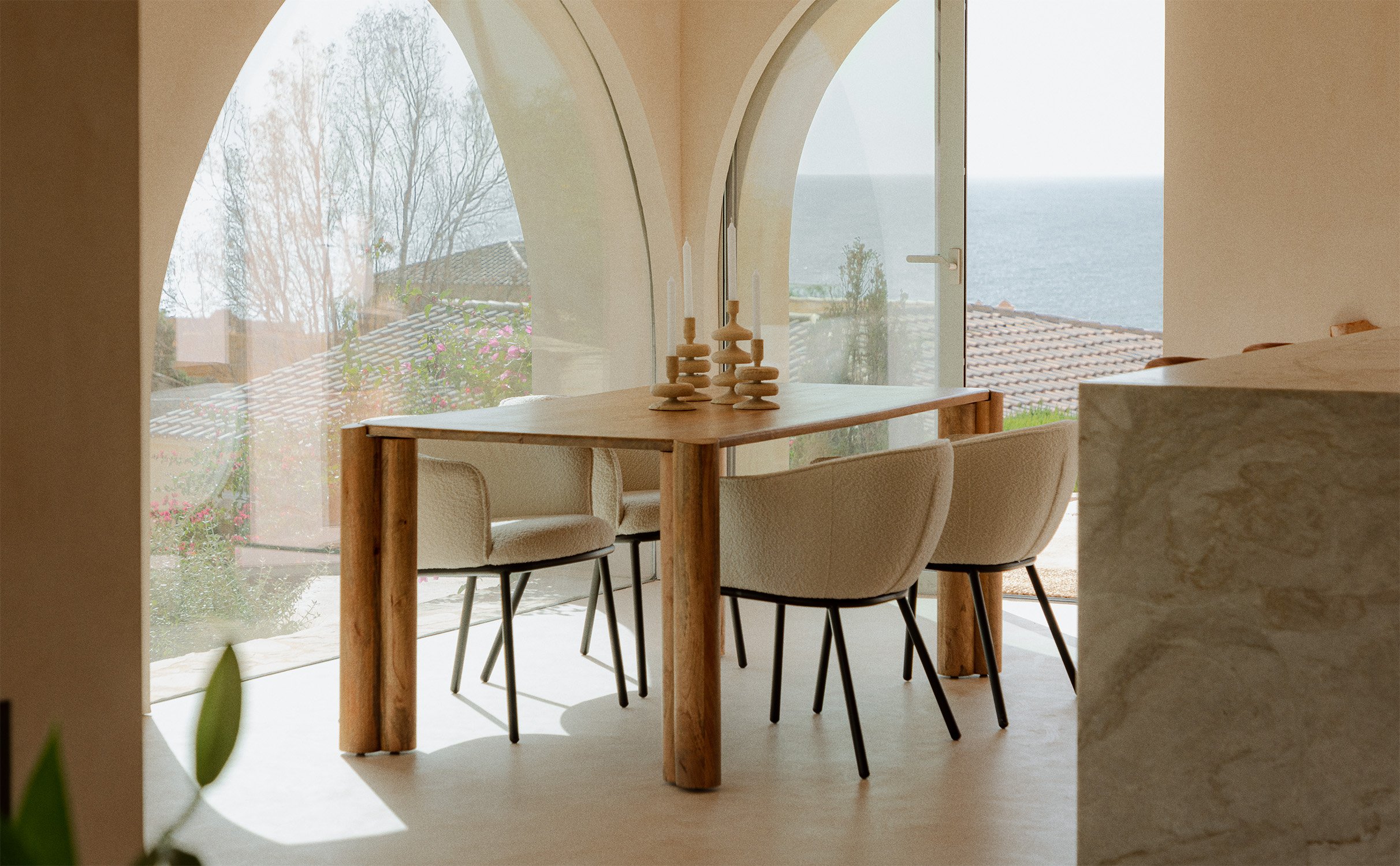 Rectangular Dining Table with Mango Wood Top (174x91 cm) Ethel, gallery image 1