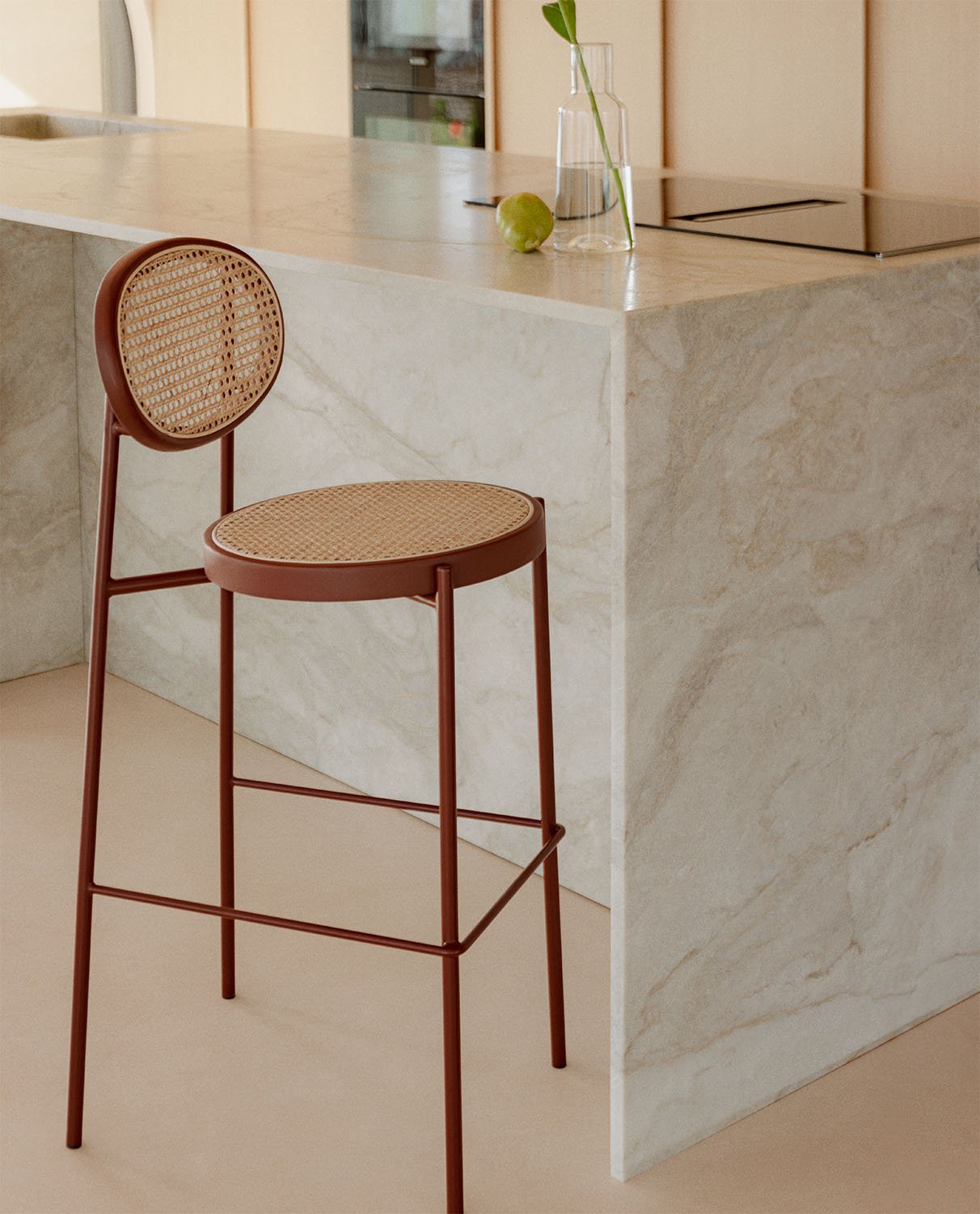 Pack of 4 High Stools in Natural Rattan and Metal (75 cm) Vili, gallery image 2