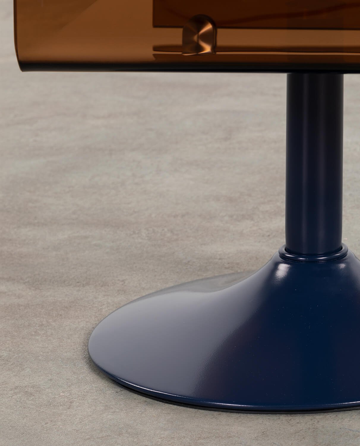 Rectangular Glass and Metal Side Table (61x38 cm) Hedy, gallery image 5