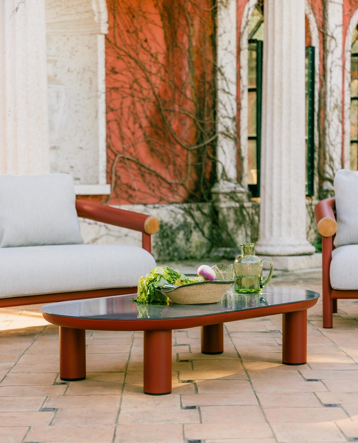 Cheryl Aluminum and Glass Coffee Table (130x70 cm), gallery image 2