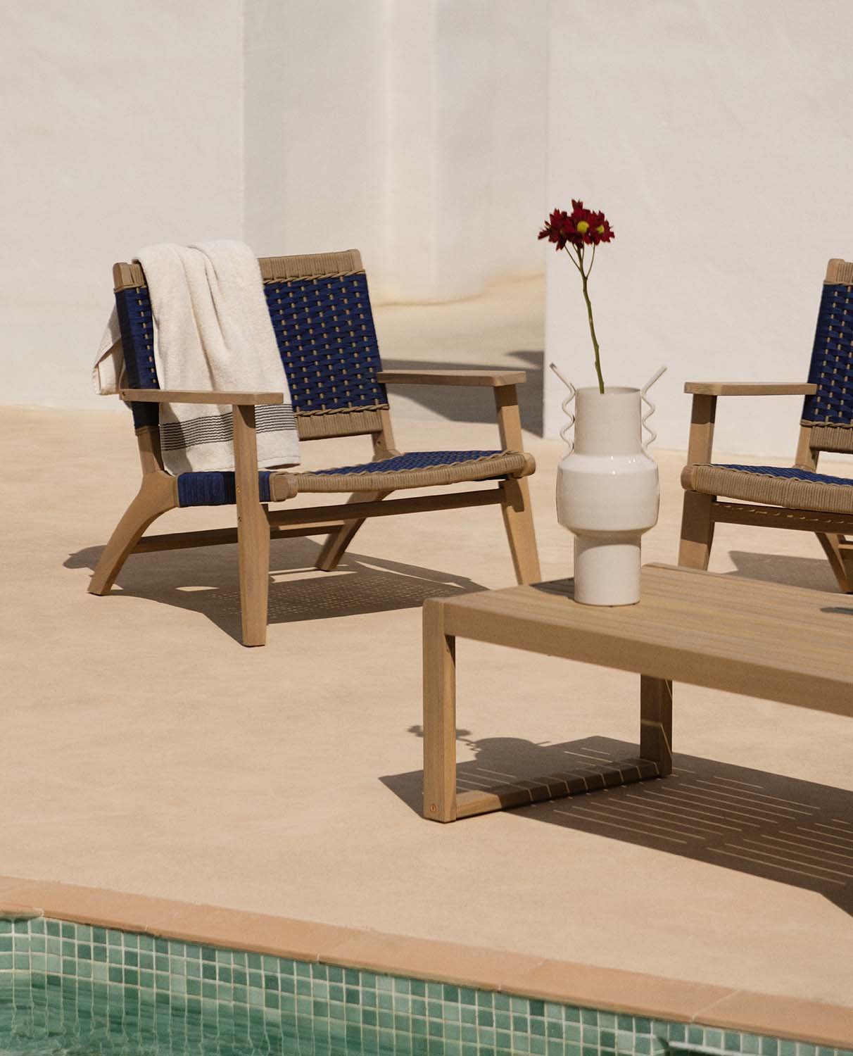 Mirle Acacia Wood and Rope Garden Chair, gallery image 2