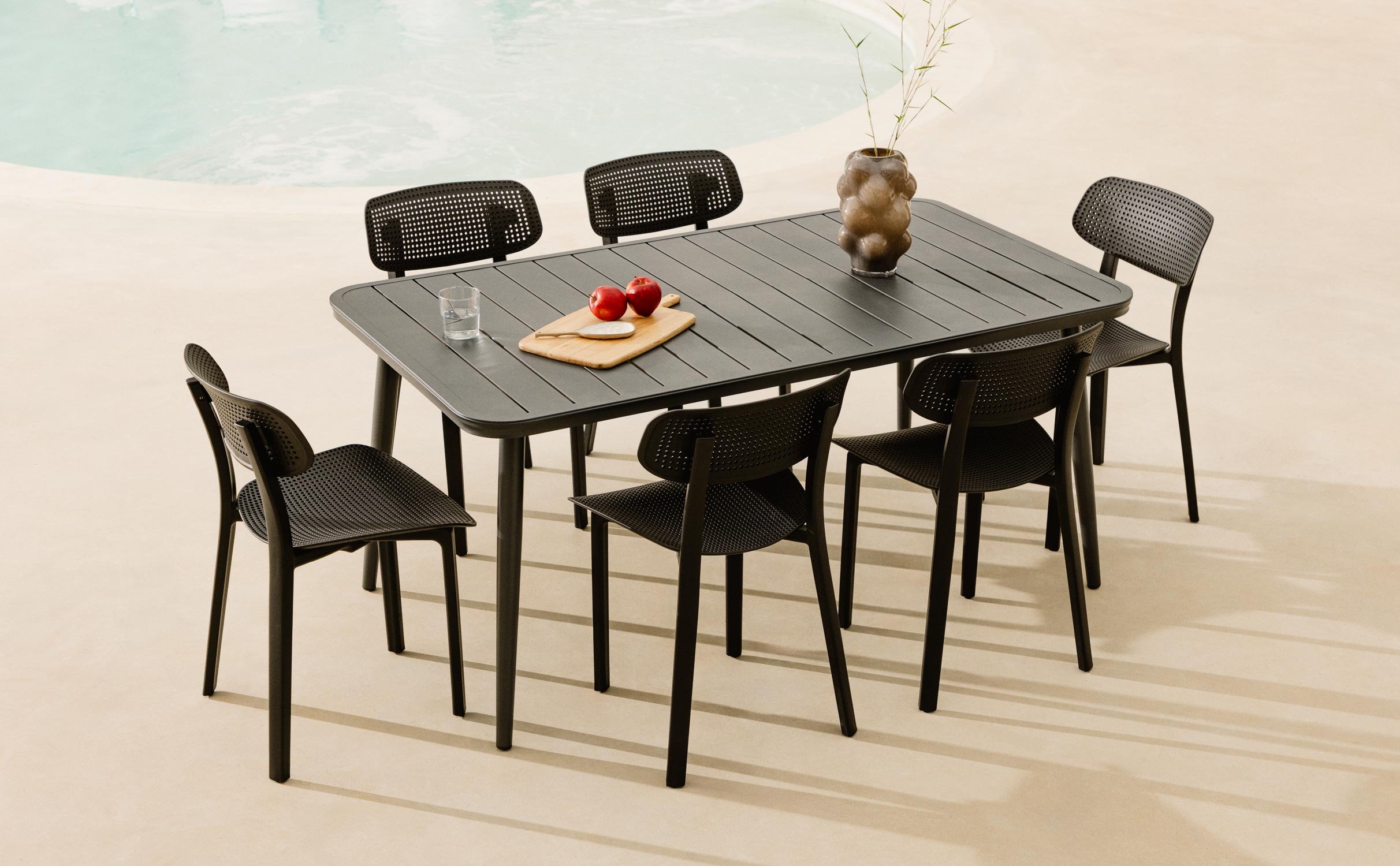 Cancun Rectangular Aluminum Table Set and 6 Dasi Outdoor Polypropylene Chairs, gallery image 1