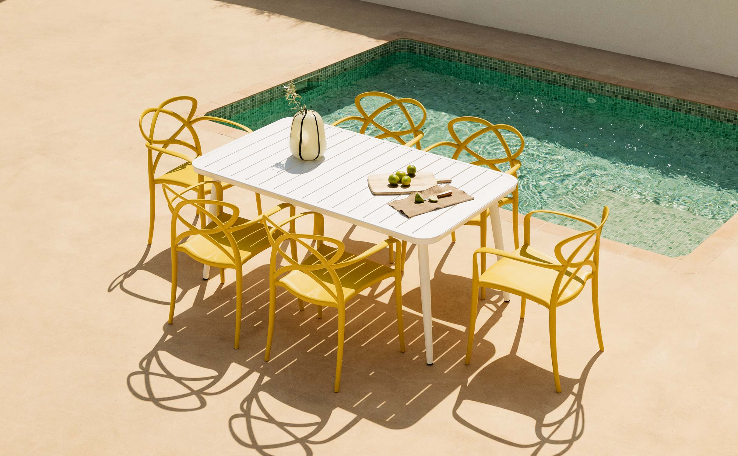 Cancun Rectangular Aluminum Table Set and 6 Polypropylene Chairs with Outdoor Armrests Cielo, gallery image 1