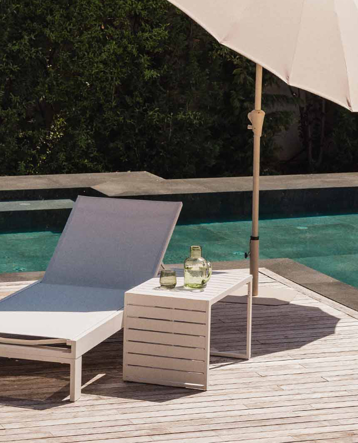 Kreta Aluminum Coffee Table (72X45 cm), gallery image 2