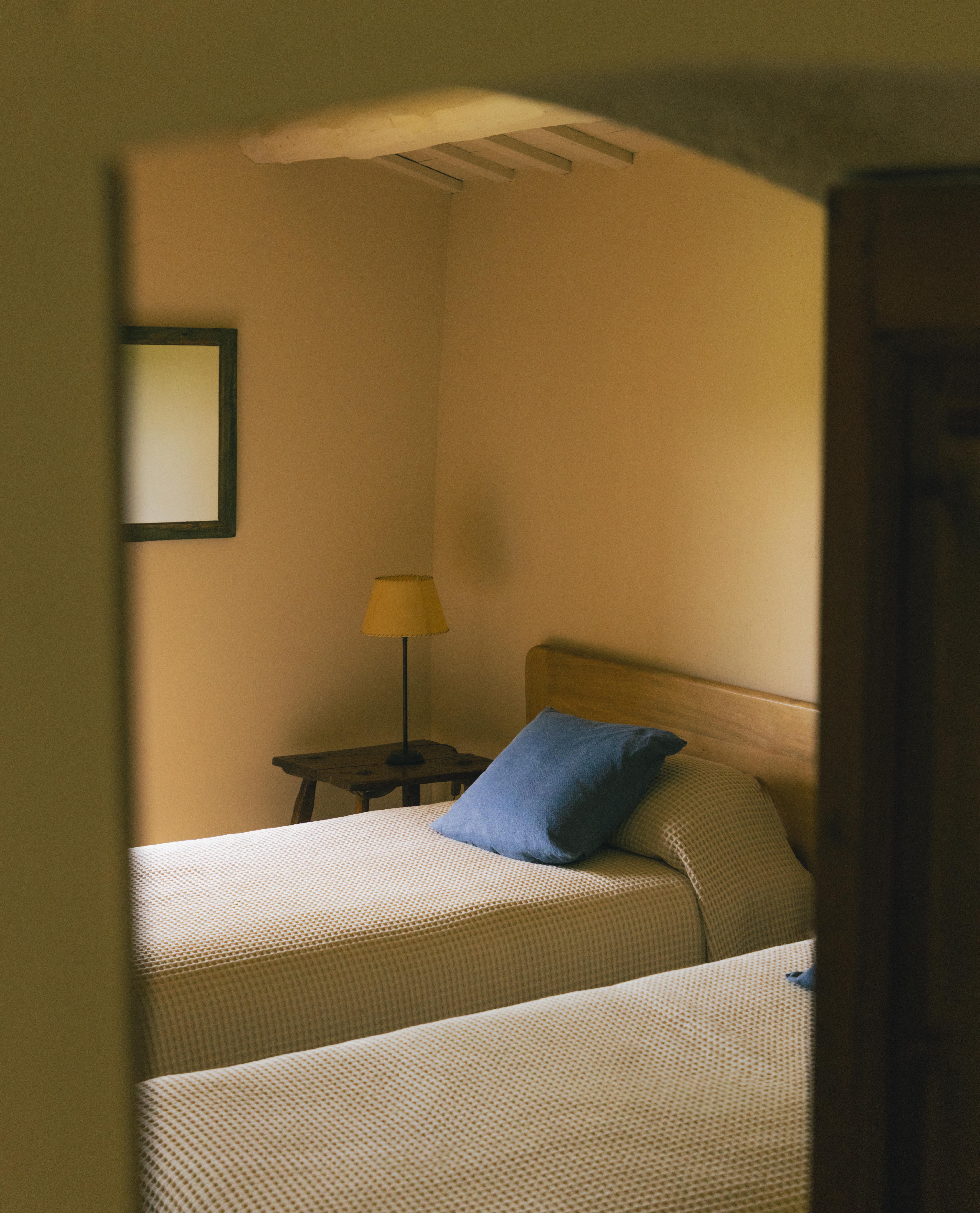 Headboard for Bed Made of Mango Wood (80,5x160 cm) Reichel, gallery image 2