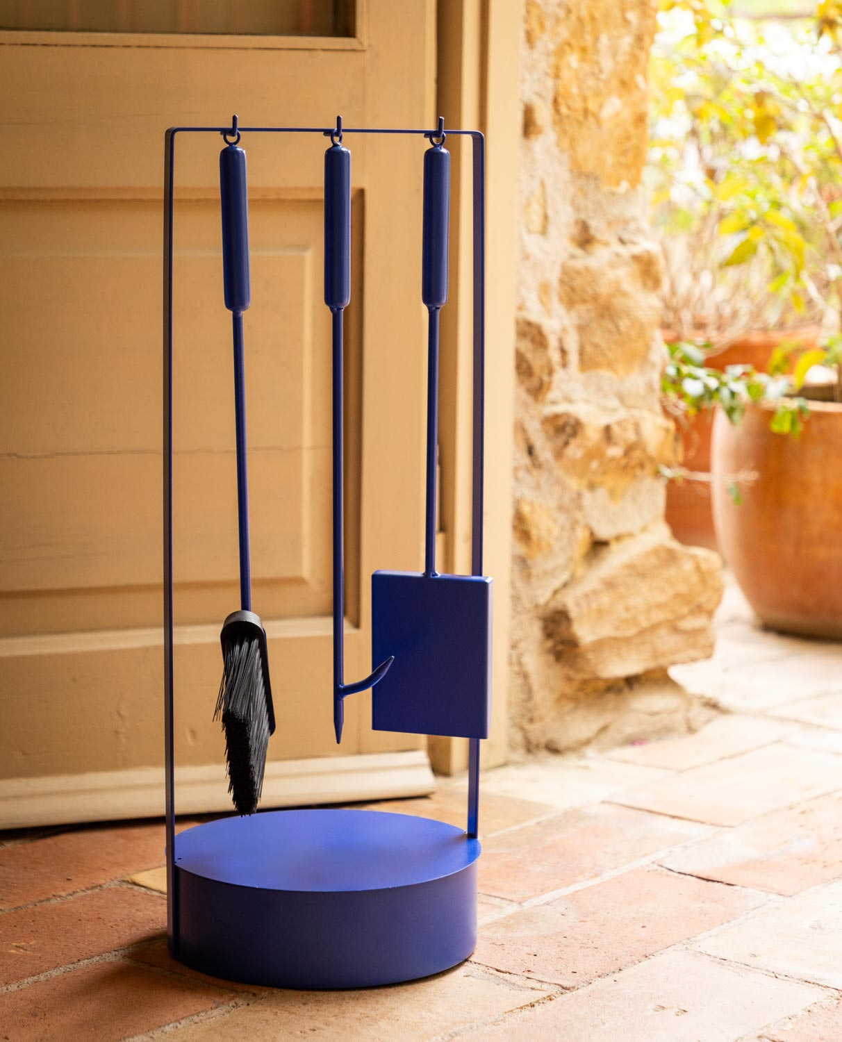Lior Metal Fireplace Accessory Set, gallery image 2