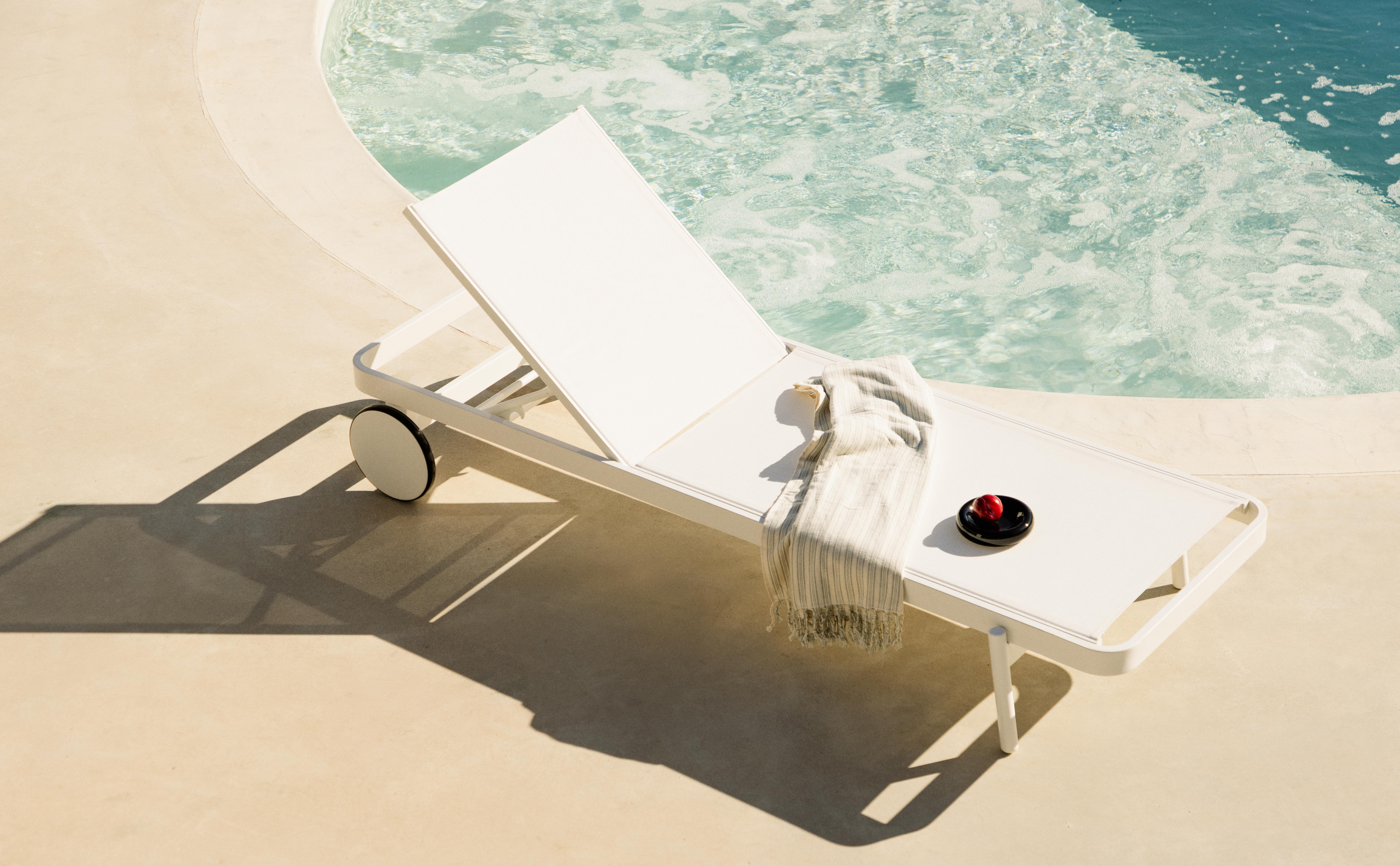 Reclining Lounger in Aluminum and Celina Fabric, gallery image 1