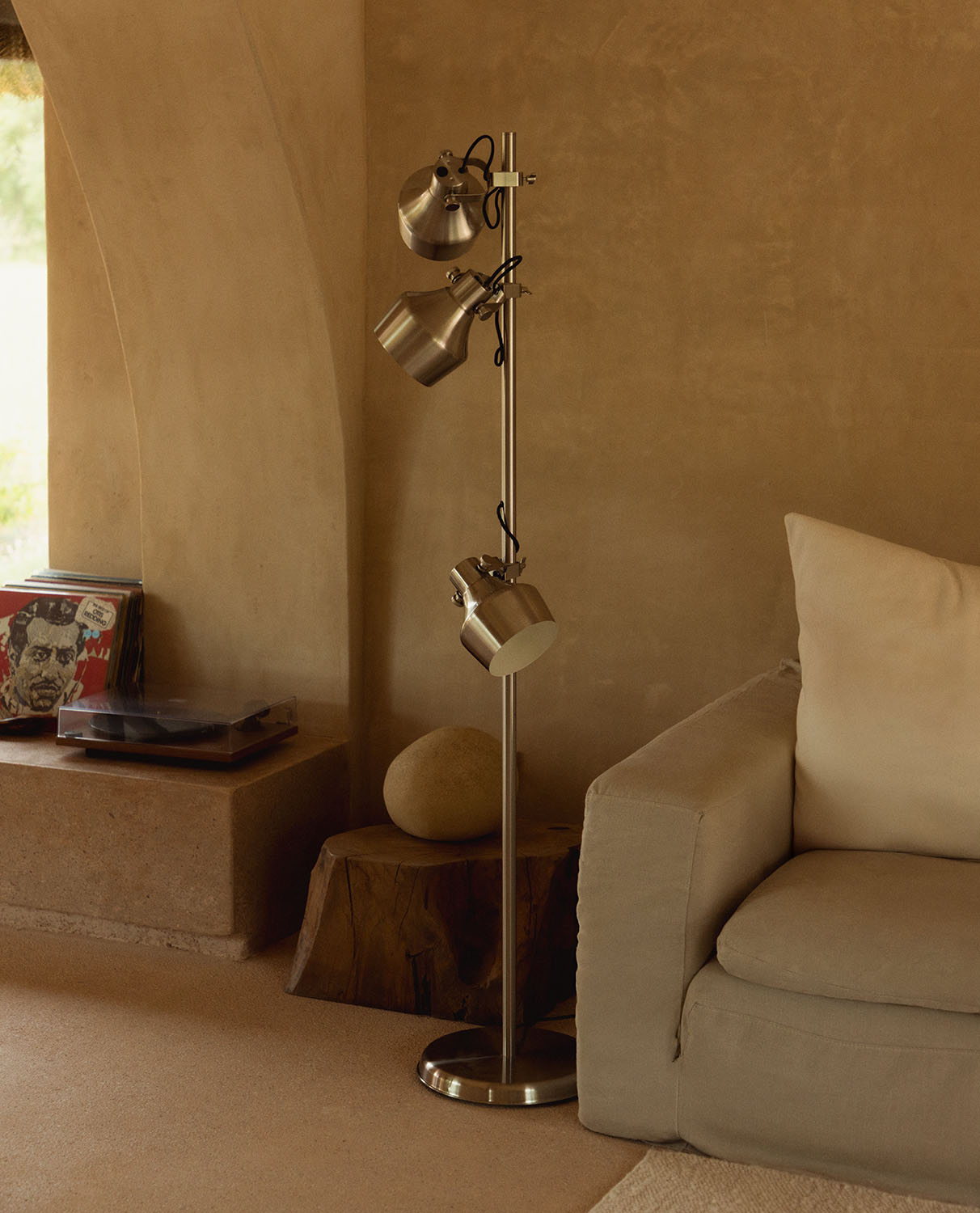 Eneas Metal Floor Lamp, gallery image 2