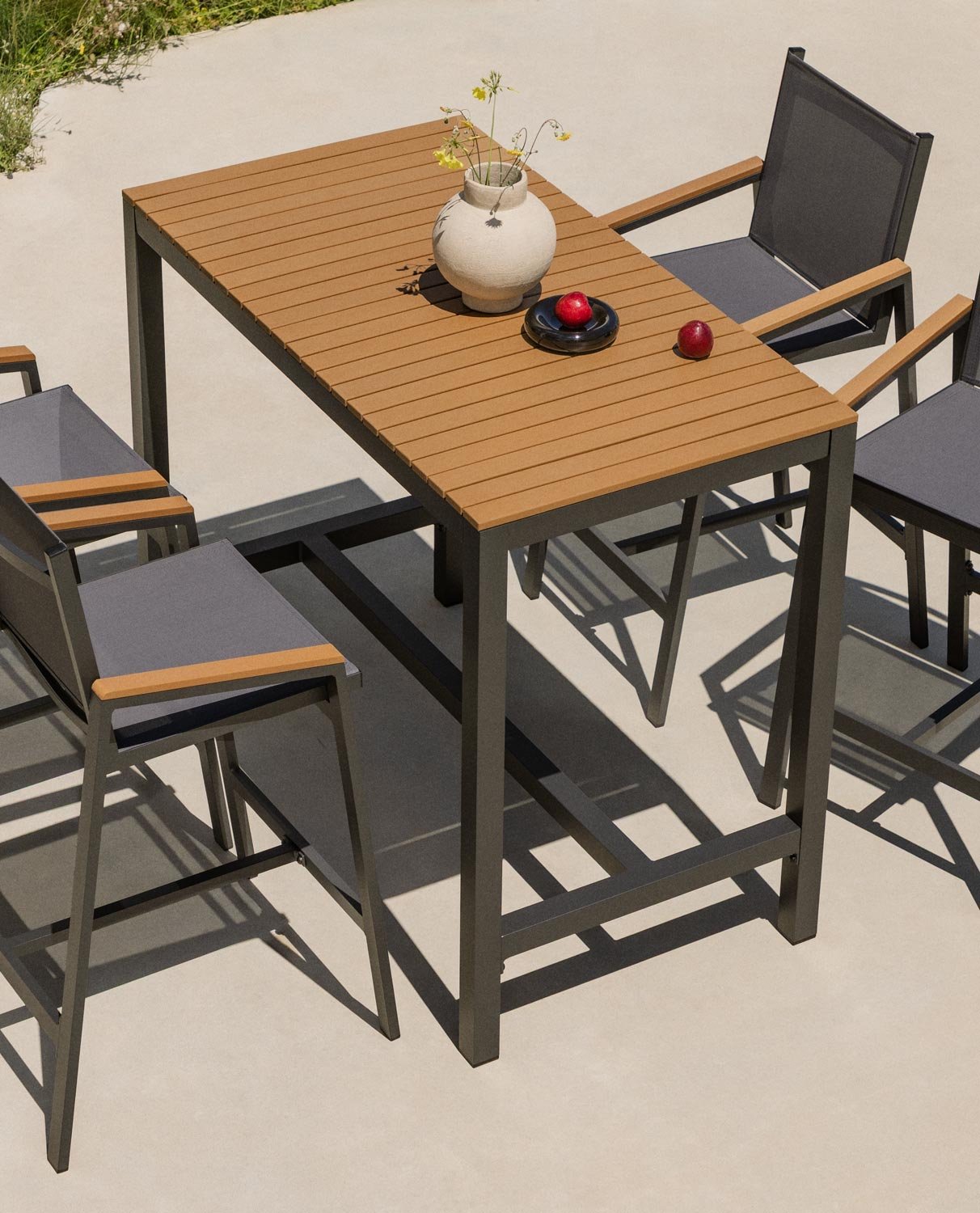 Aluminium Outdoor High Table (130x70 cm) Korce, gallery image 2
