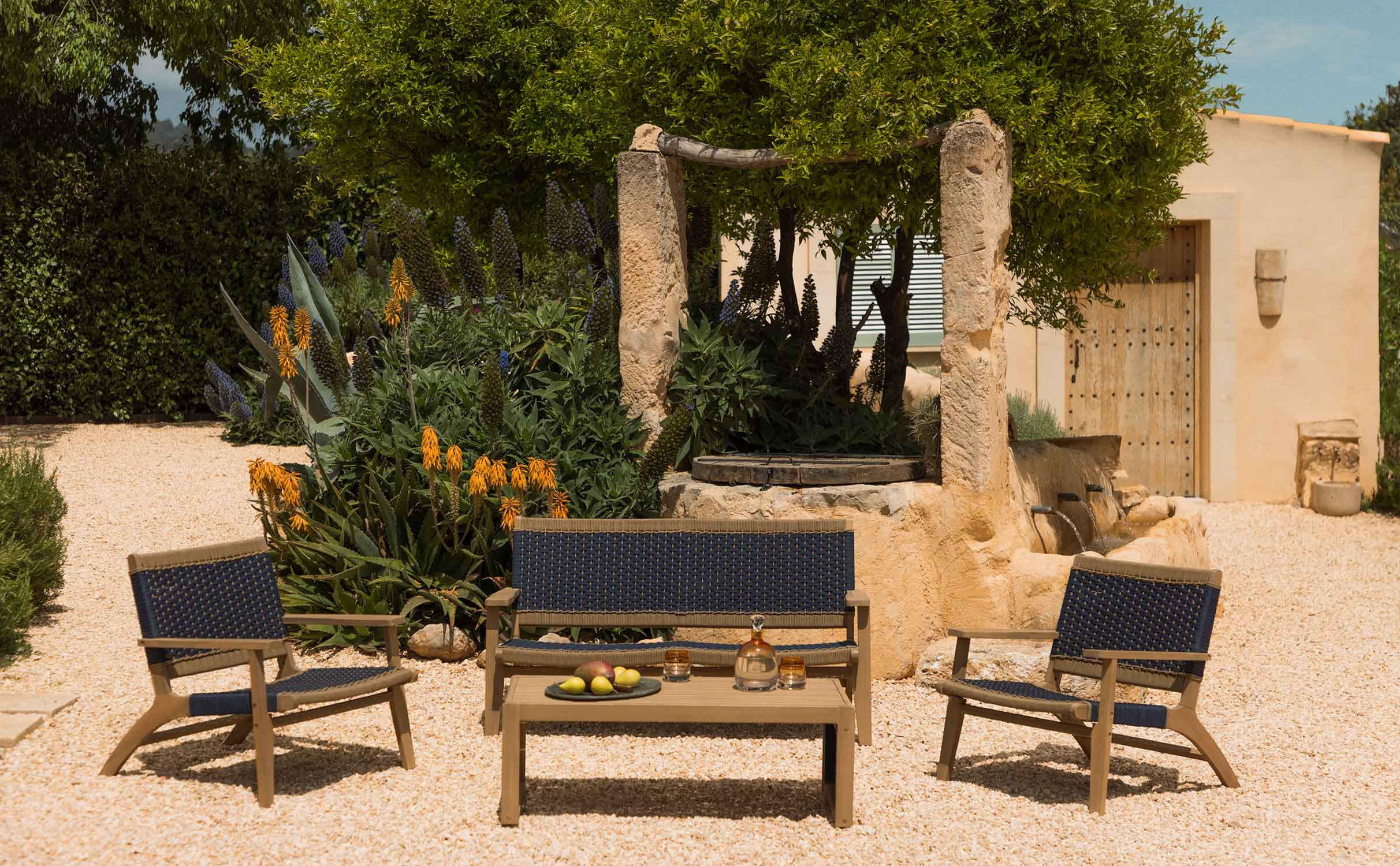 Acacia Wood and Rope Garden Set Mirle, gallery image 1