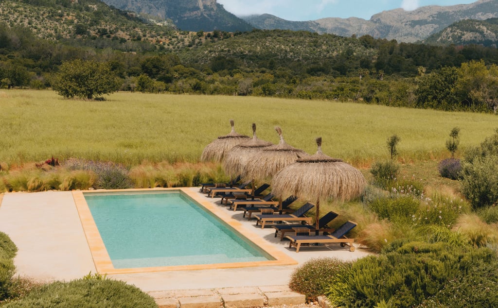 Mirle Acacia Wood and Rope Wheeled Lounger