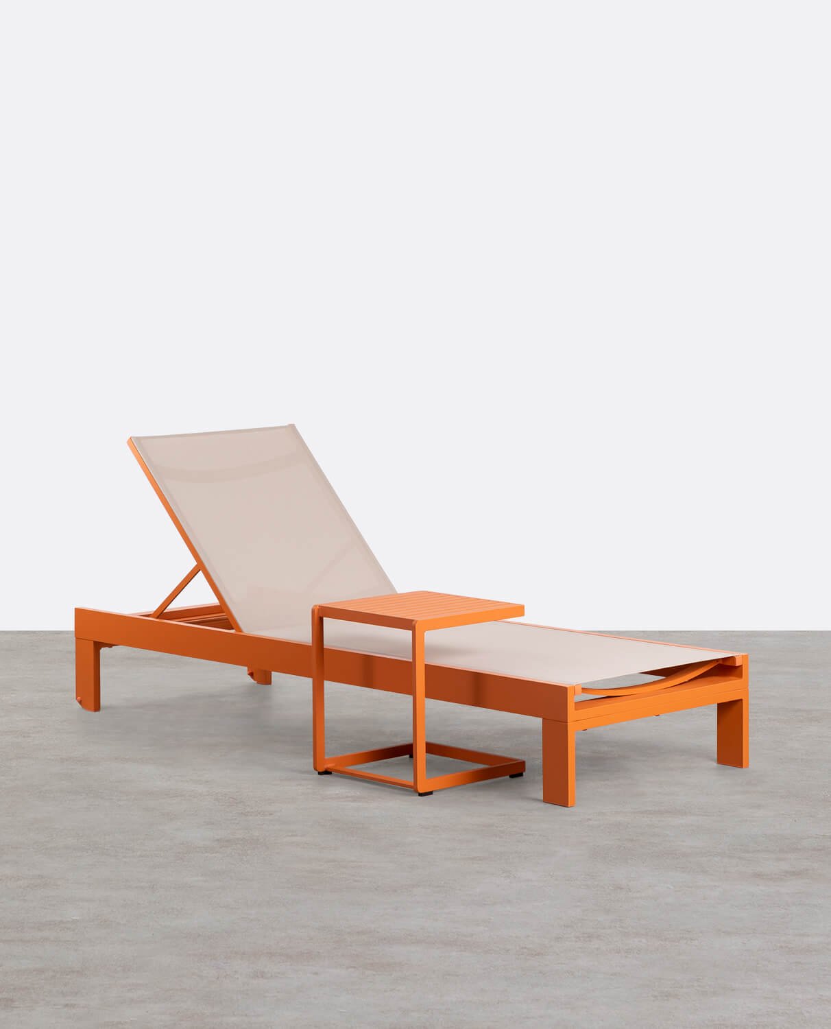 New Kreta Aluminum Lounger and Side Table Set, gallery image 1