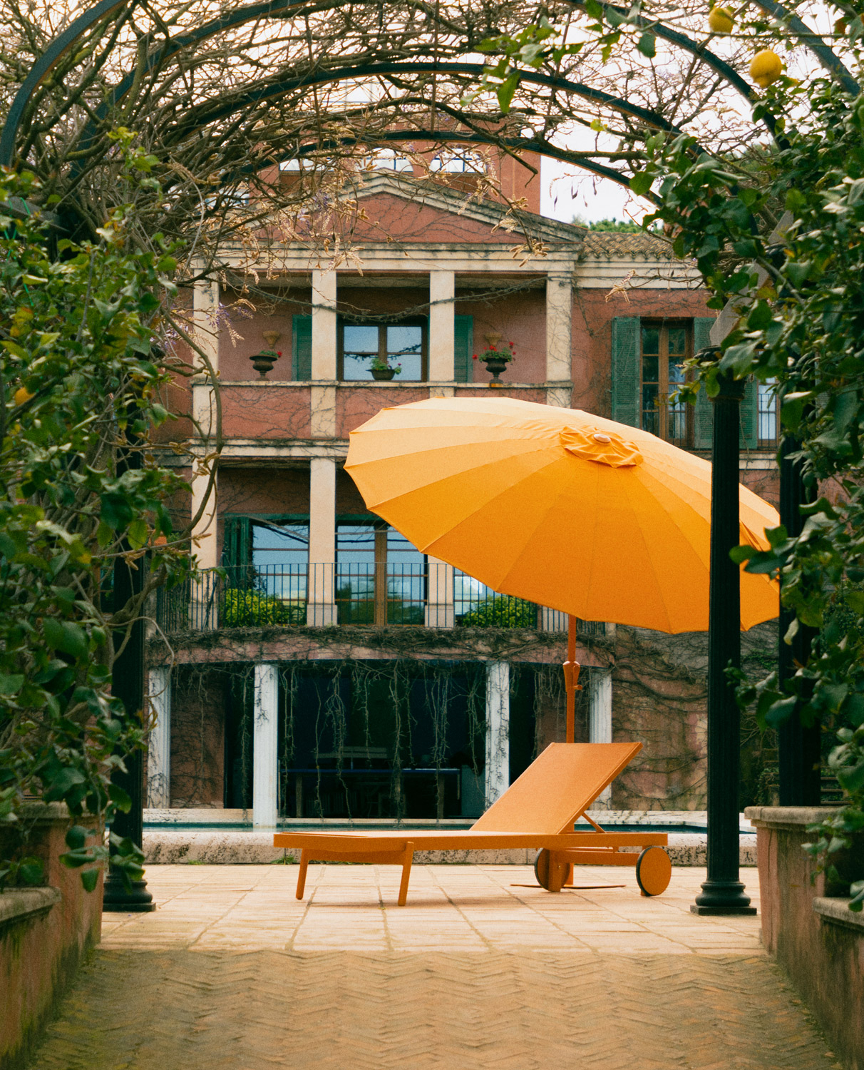 Reclining Lounger in Aluminum and Celina Fabric, gallery image 2