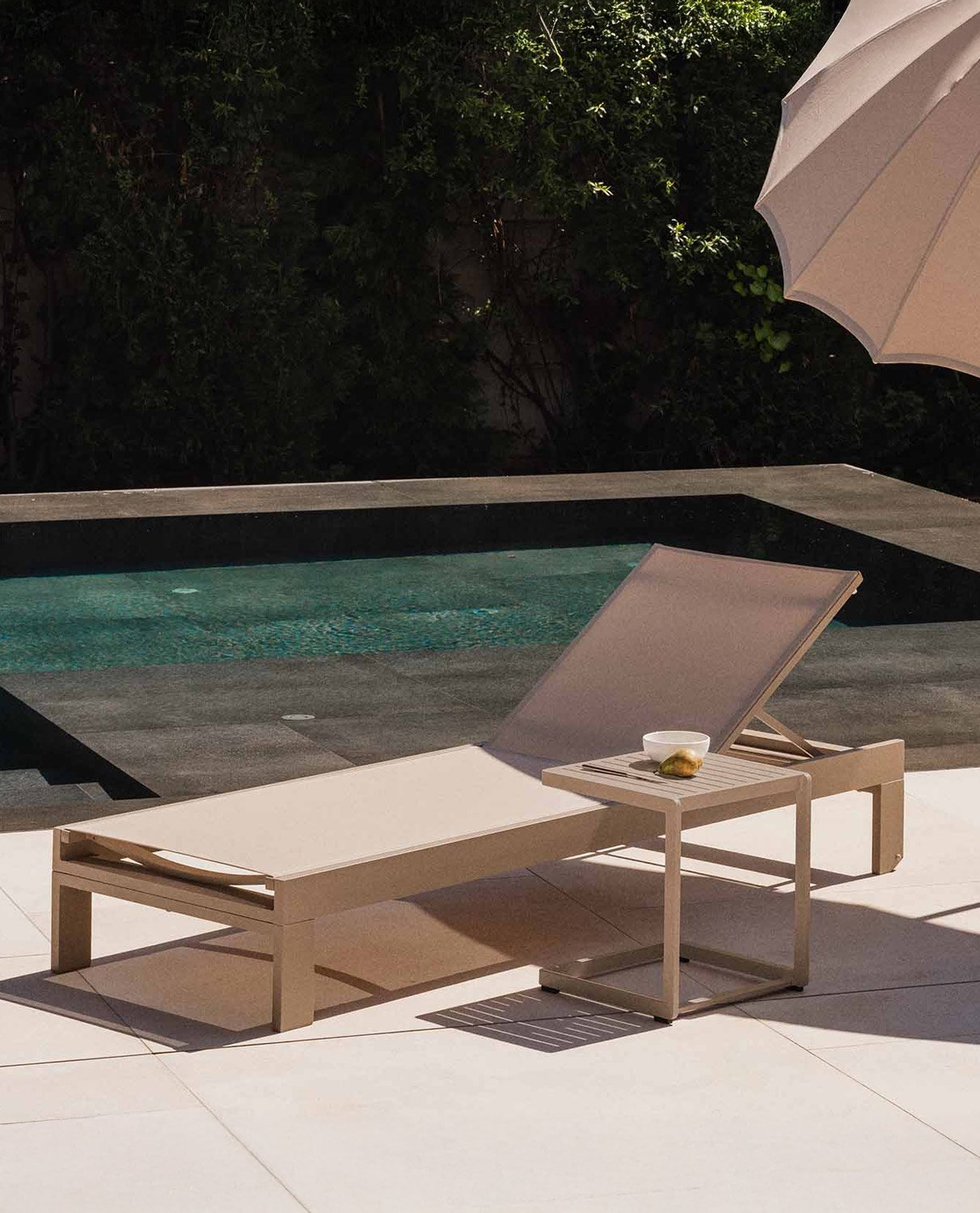 Aluminium and Fabric Reclining Sun Lounger New Kreta, gallery image 2