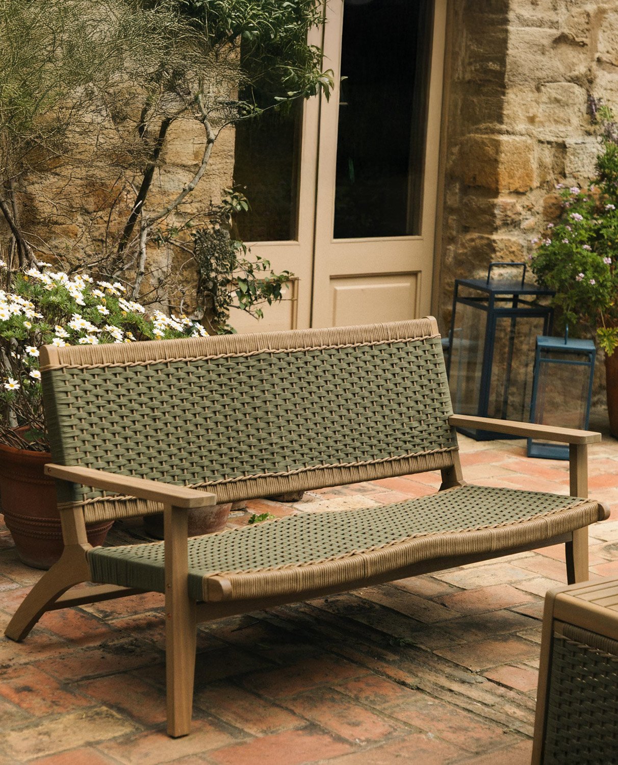 Mirle Acacia Wood and Rope 2-Seater Garden Sofa, gallery image 2