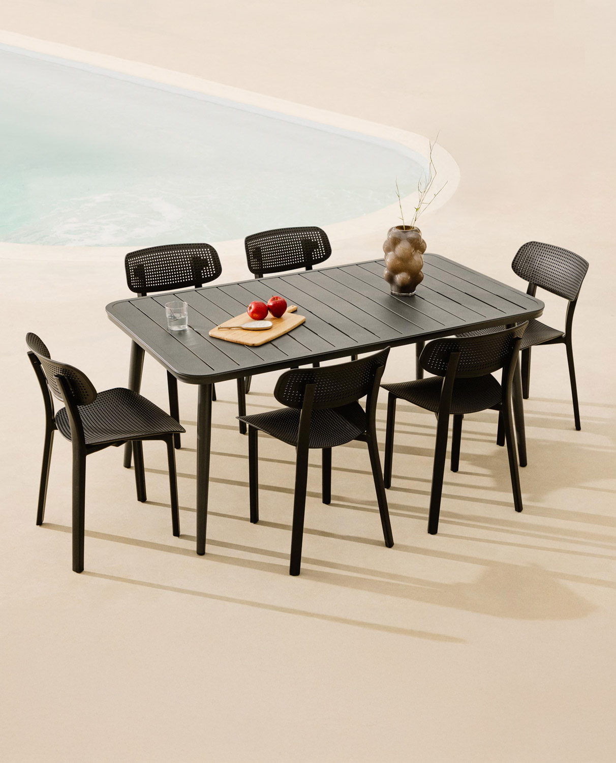 Cancun Rectangular Aluminum Table Set and 6 Dasi Outdoor Polypropylene Chairs, gallery image 2