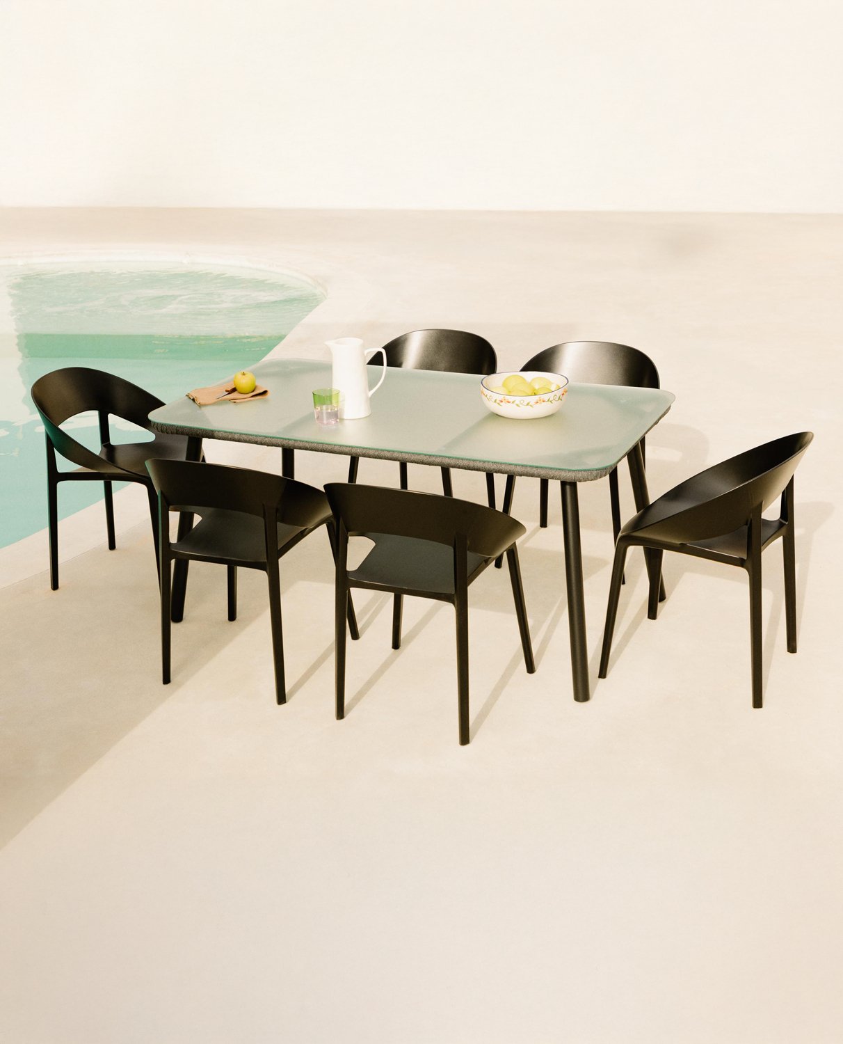 Drian Rectangular Aluminum and Glass Table Set and 6 Lara Outdoor Polypropylene Chairs, gallery image 2