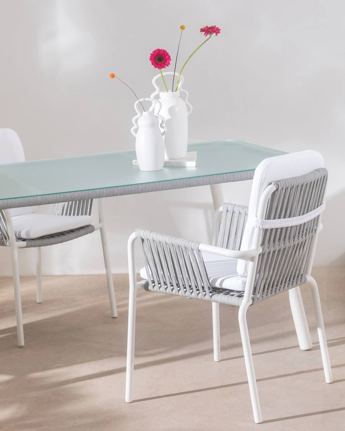 Rectangular Aluminium and Glass Dining Table (160x90 cm) Drian, gallery image 3