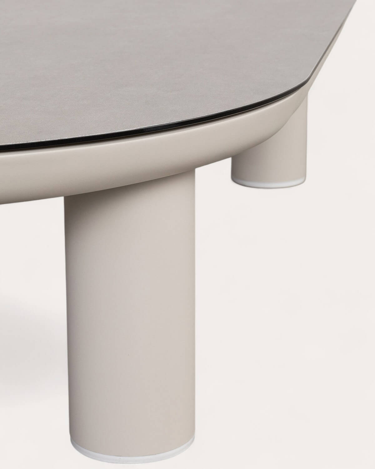 Cheryl Aluminum and Glass Coffee Table (130x70 cm), gallery image 7