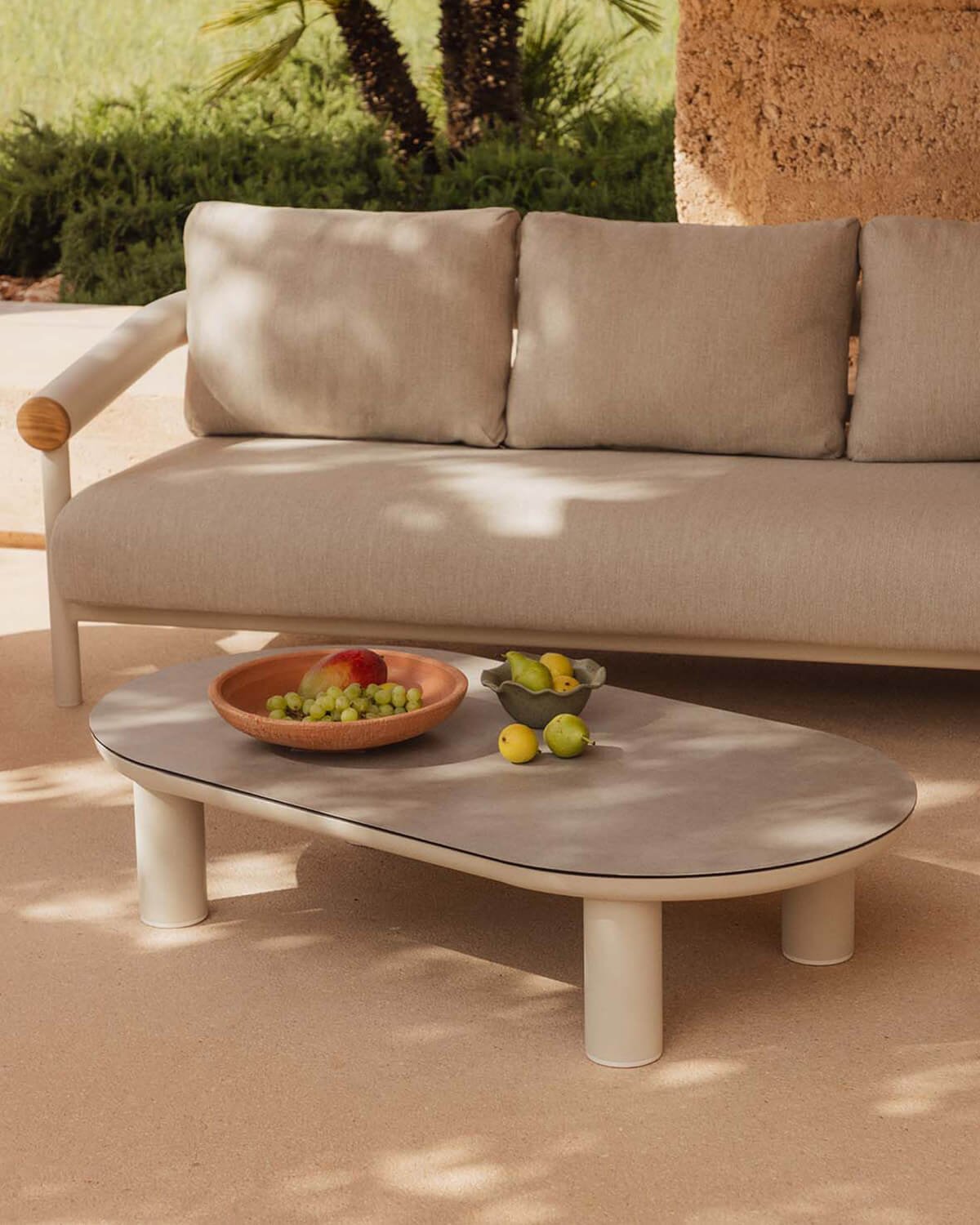 Cheryl Aluminum and Glass Coffee Table (130x70 cm), gallery image 2