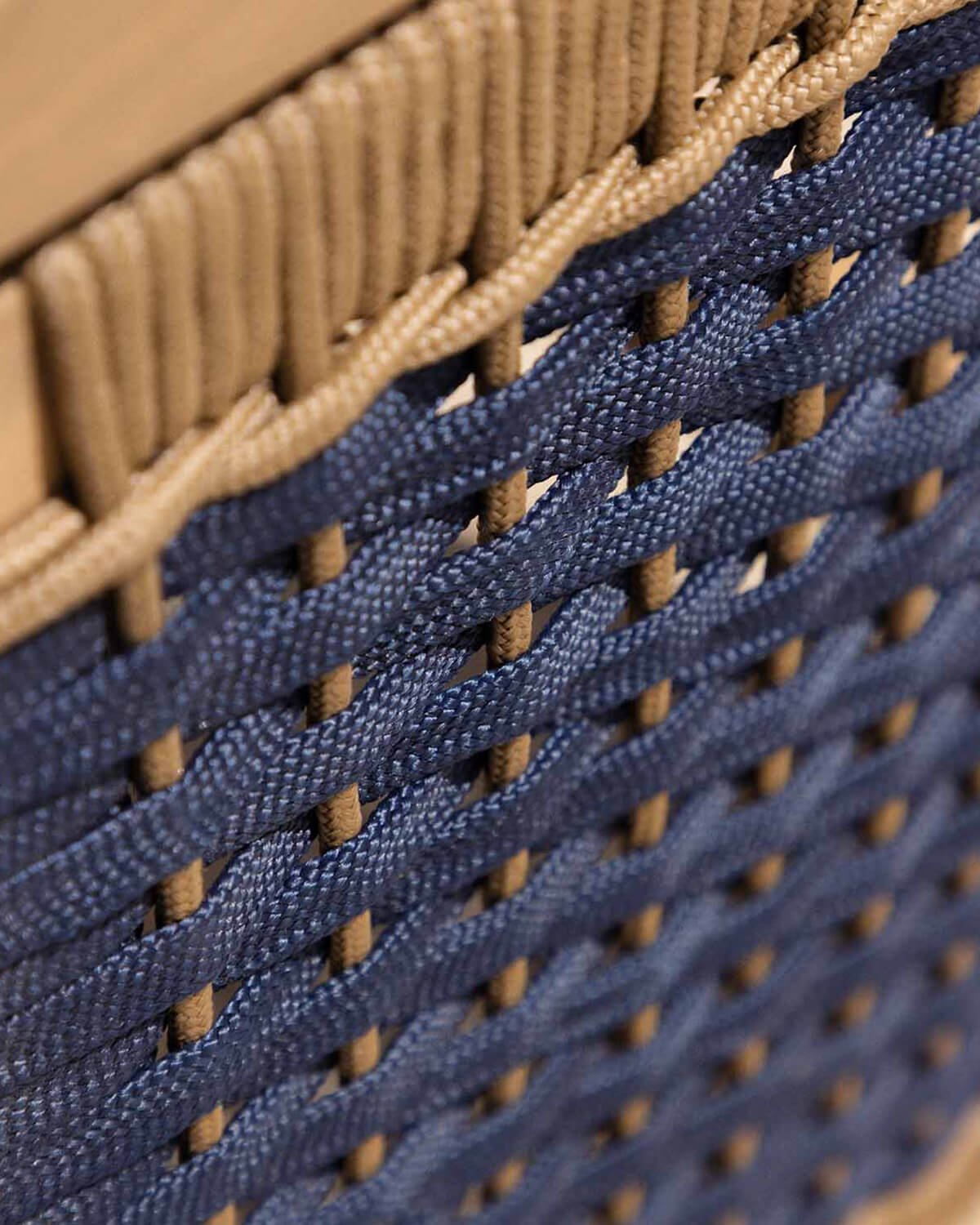 Acacia Wood and Rope Side Table (40x40 cm) Mirle, gallery image 3