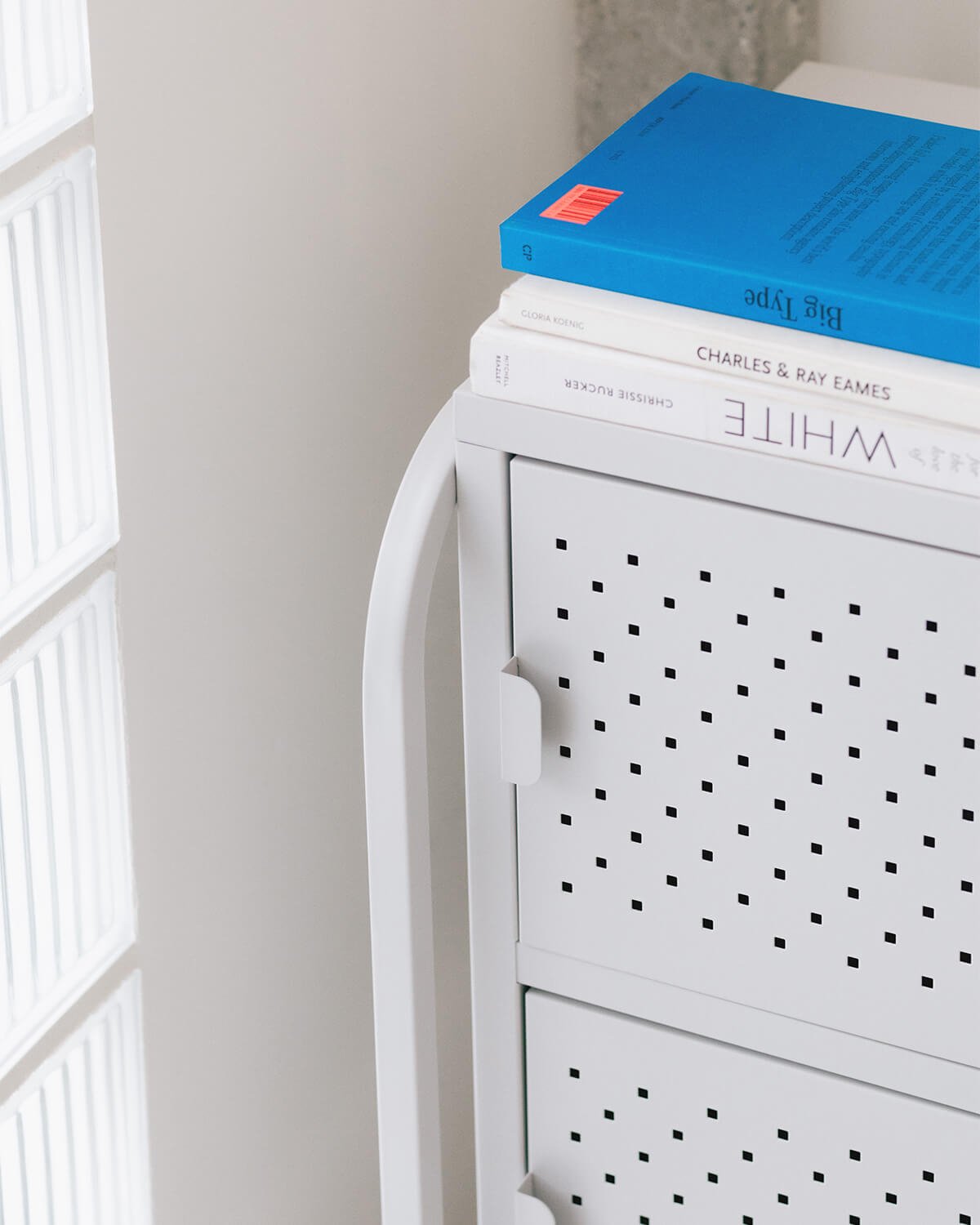 Side Table with Laminated Steel Storage (47,5x50 cm) Atiel, gallery image 3