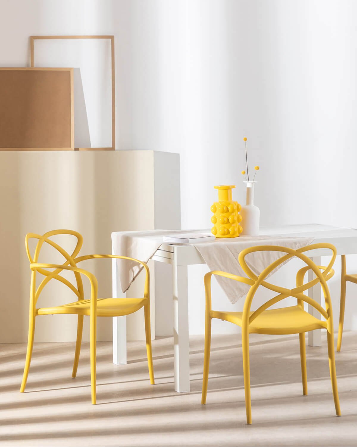 Polypropylene Dining Chair with Armrests Cielo , gallery image 2
