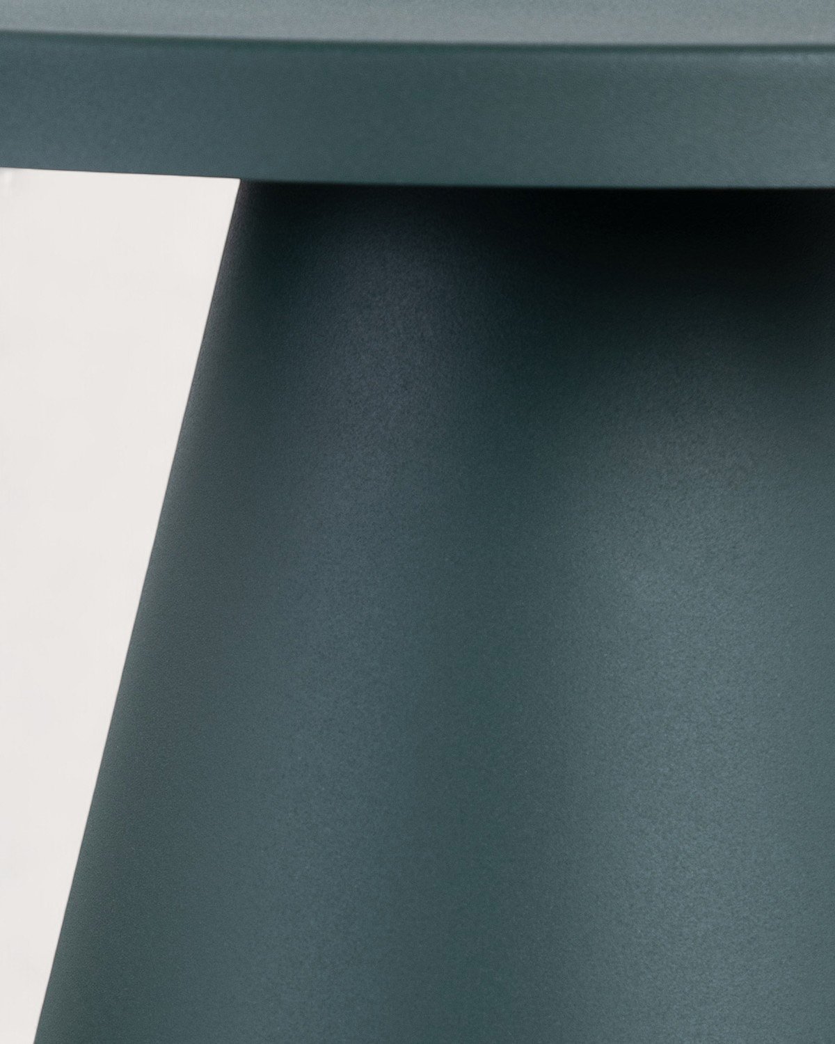 Round Metal Side Table (Ø45,7 cm) Remor, gallery image 5