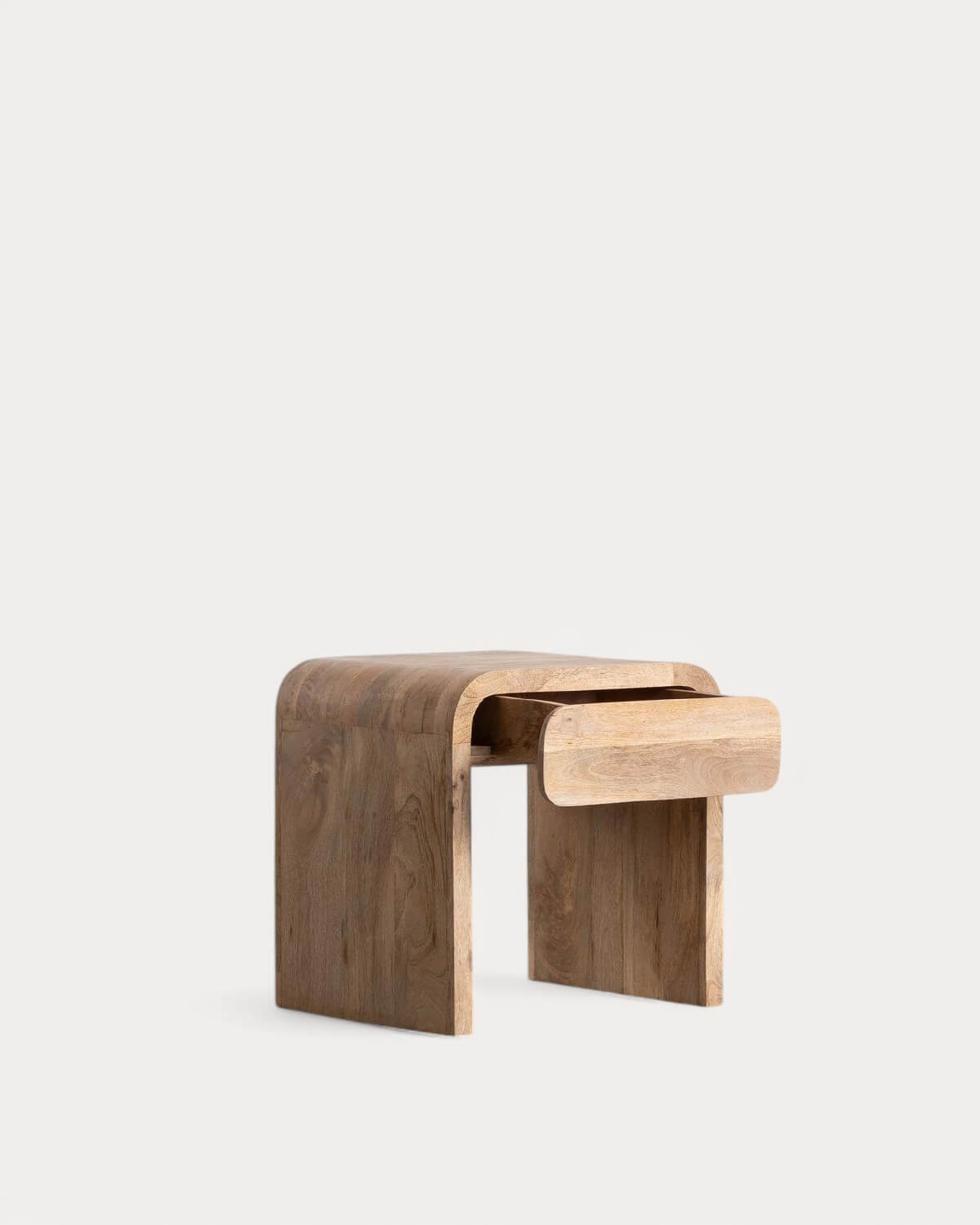 XL Bedside Table with Drawer in Mango Wood (61x45.5 cm) Vanile, gallery image 4