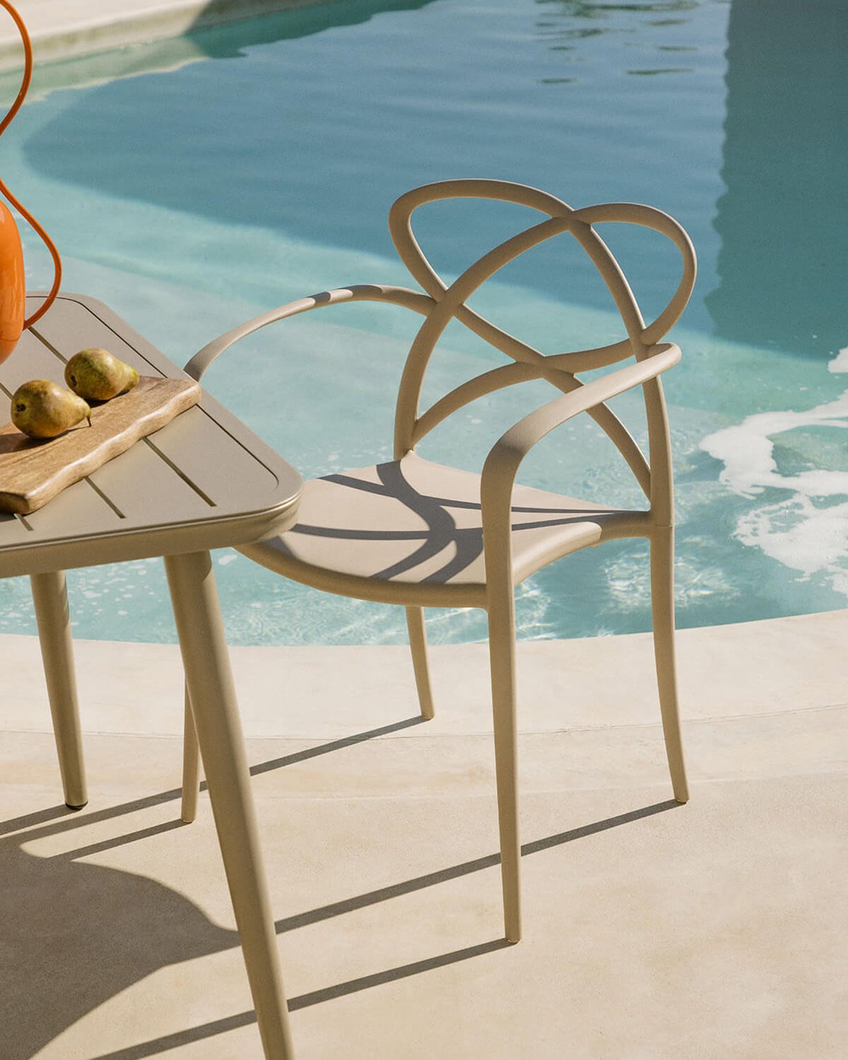 Polypropylene Outdoor Chair with Armrests Cielo, gallery image 2