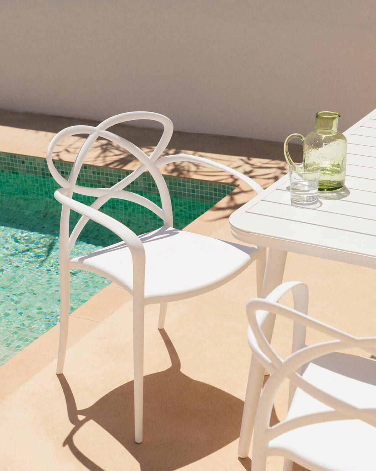 Pack 2 Polypropylene Outdoor Chairs with Armrests Cielo, gallery image 2