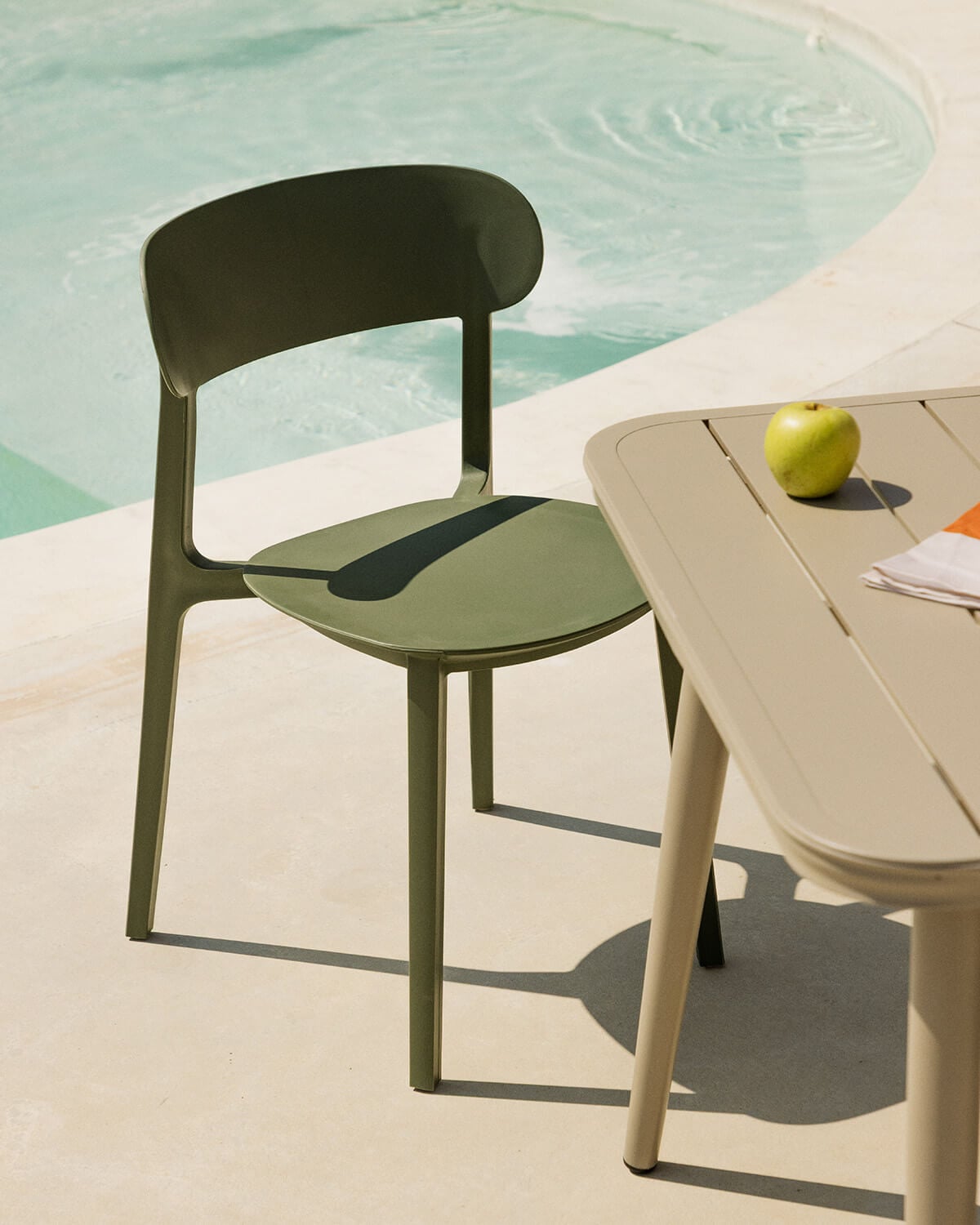 Pack 4 Outdoor Polypropylene Chairs Briel , gallery image 2