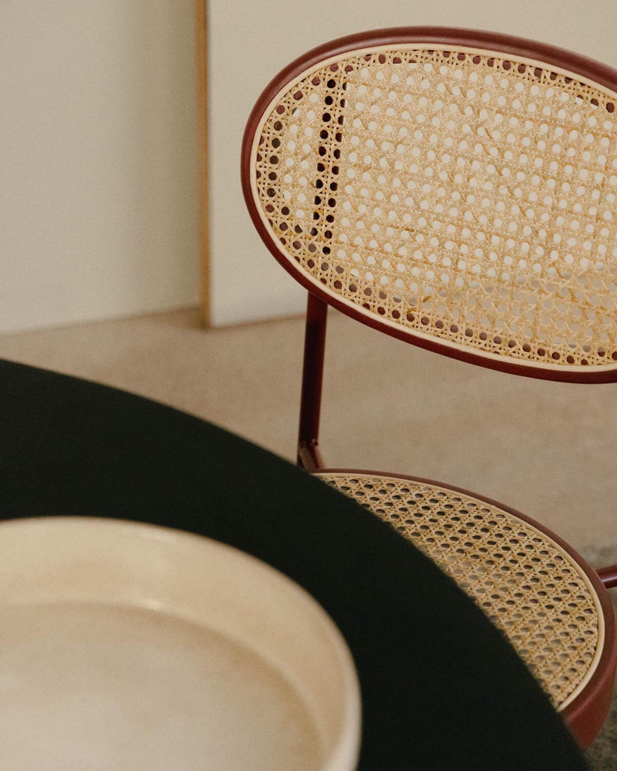 Pack 4 Dining Chairs in Natural Rattan and Metal Vili, gallery image 3