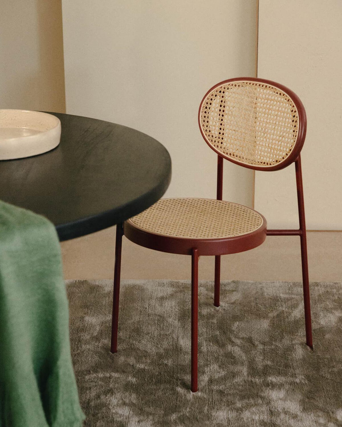 Pack 4 Dining Chairs in Natural Rattan and Metal Vili, gallery image 2