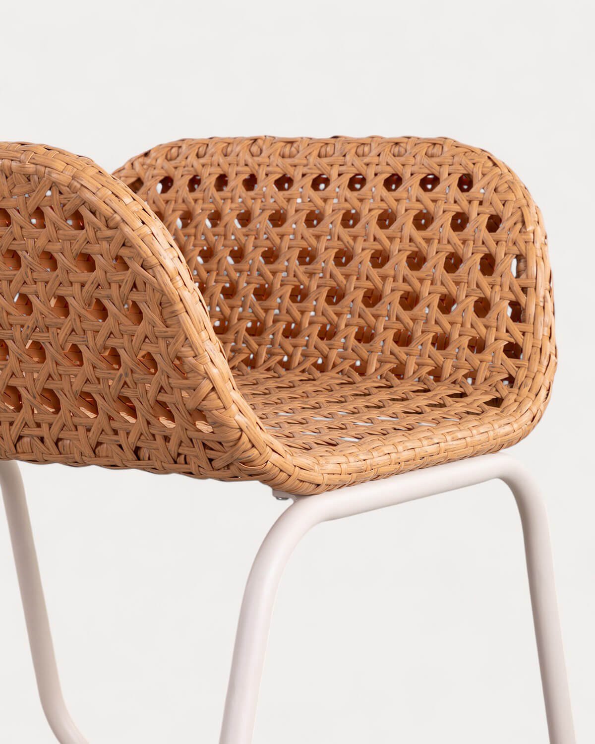 Pack 4 Outdoor Aluminium and Synthetic Rattan Chairs with Armrest Roys, gallery image 6