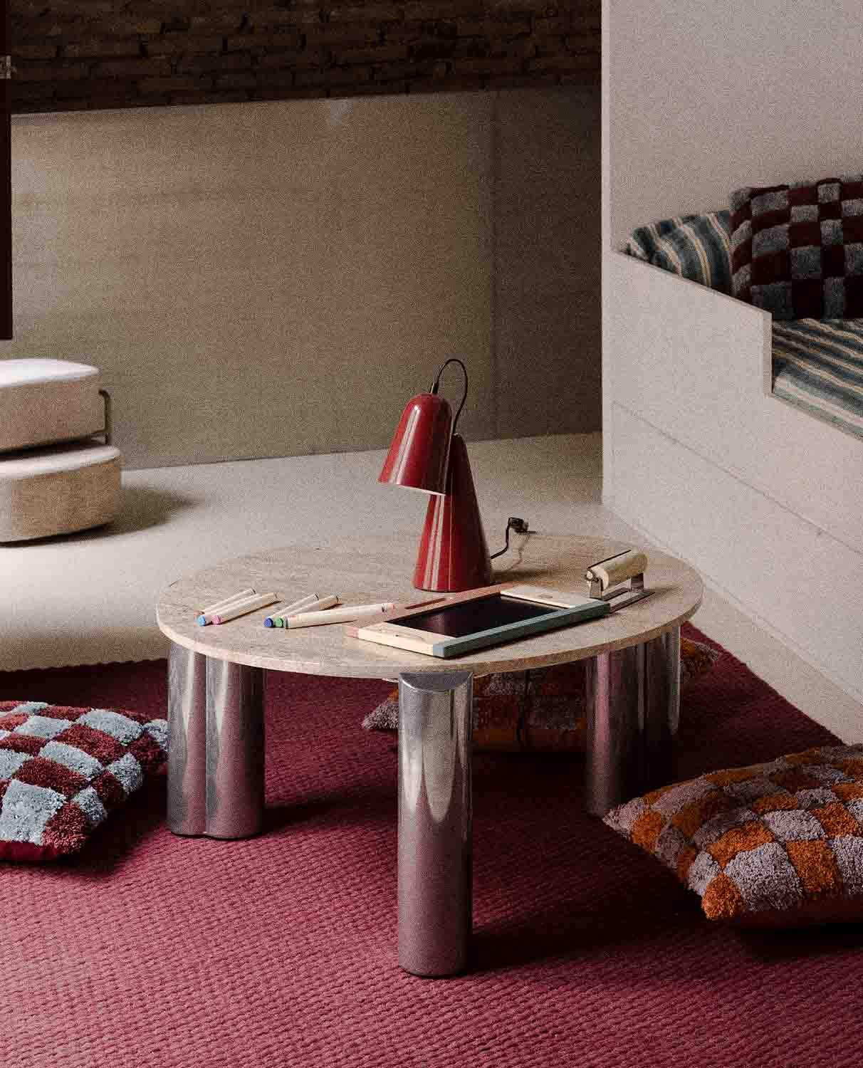 Round Coffee Table with Travertine Marble Top (Ø85 cm) Ethel, gallery image 2