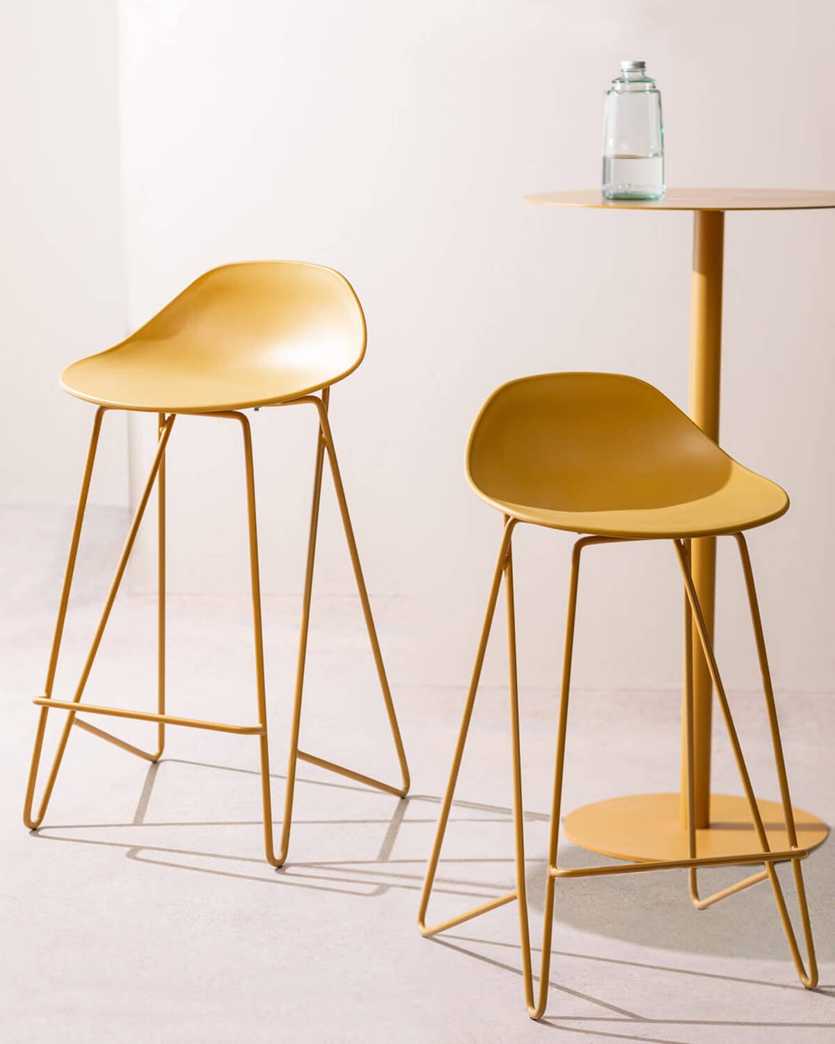Pack of 4 High Stools in Polypropylene and Steel (67 cm) Paris, gallery image 2