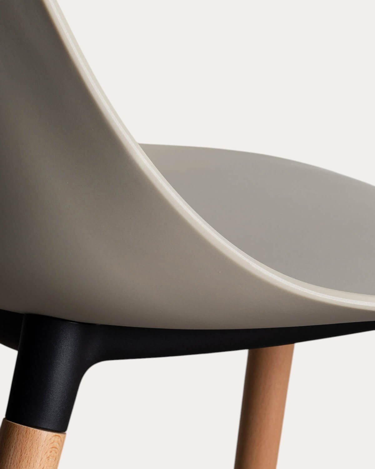 Pack of 2 Polypropylene and Wood Dining Chairs Reine, gallery image 8