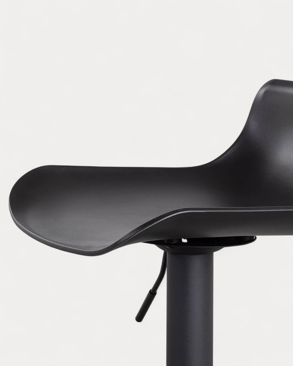 Adjustable High Polyethylene Stool Corea, gallery image 7