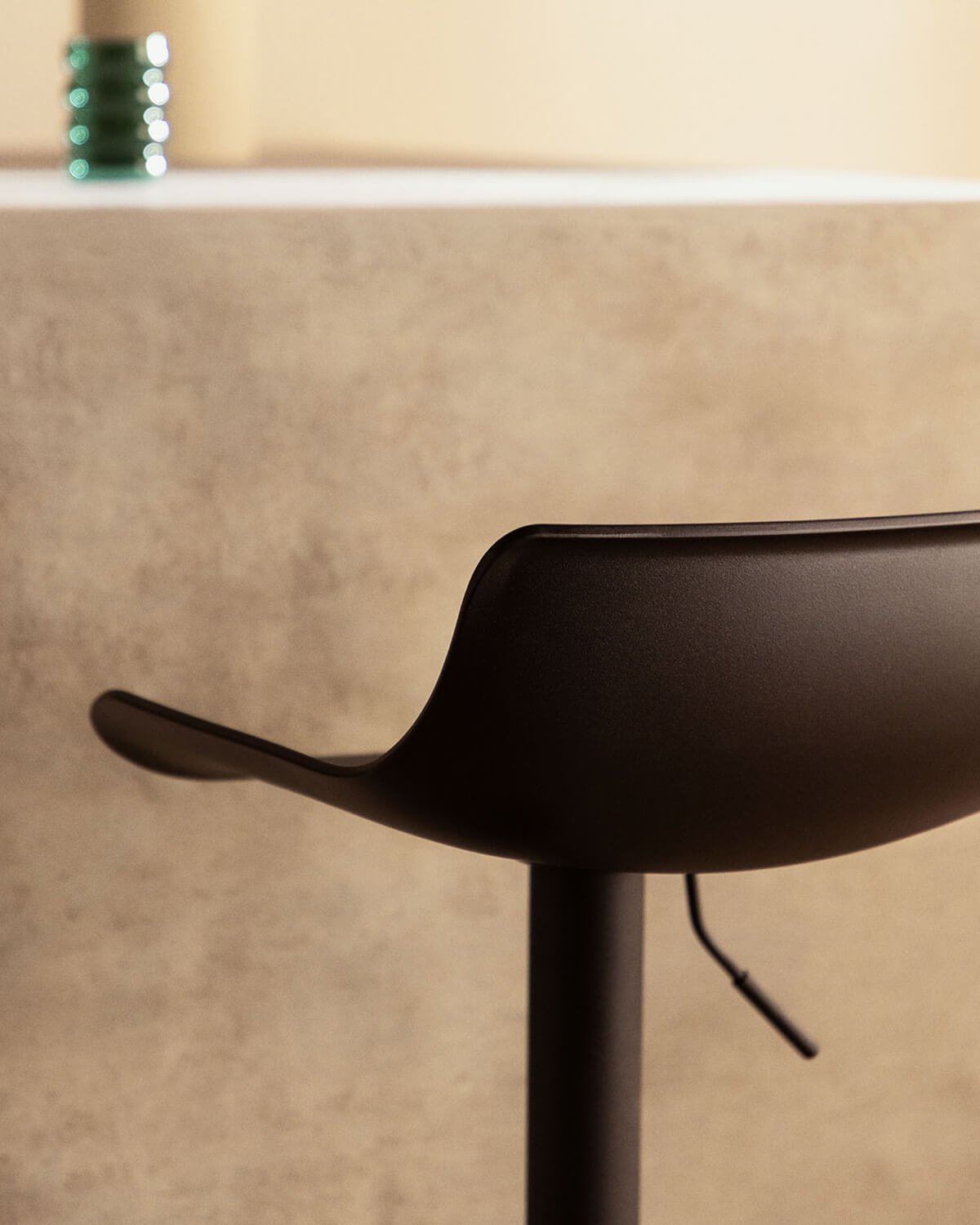 Pack 4 Adjustable High Stools made of Polyethylene and Metal Corea, gallery image 3