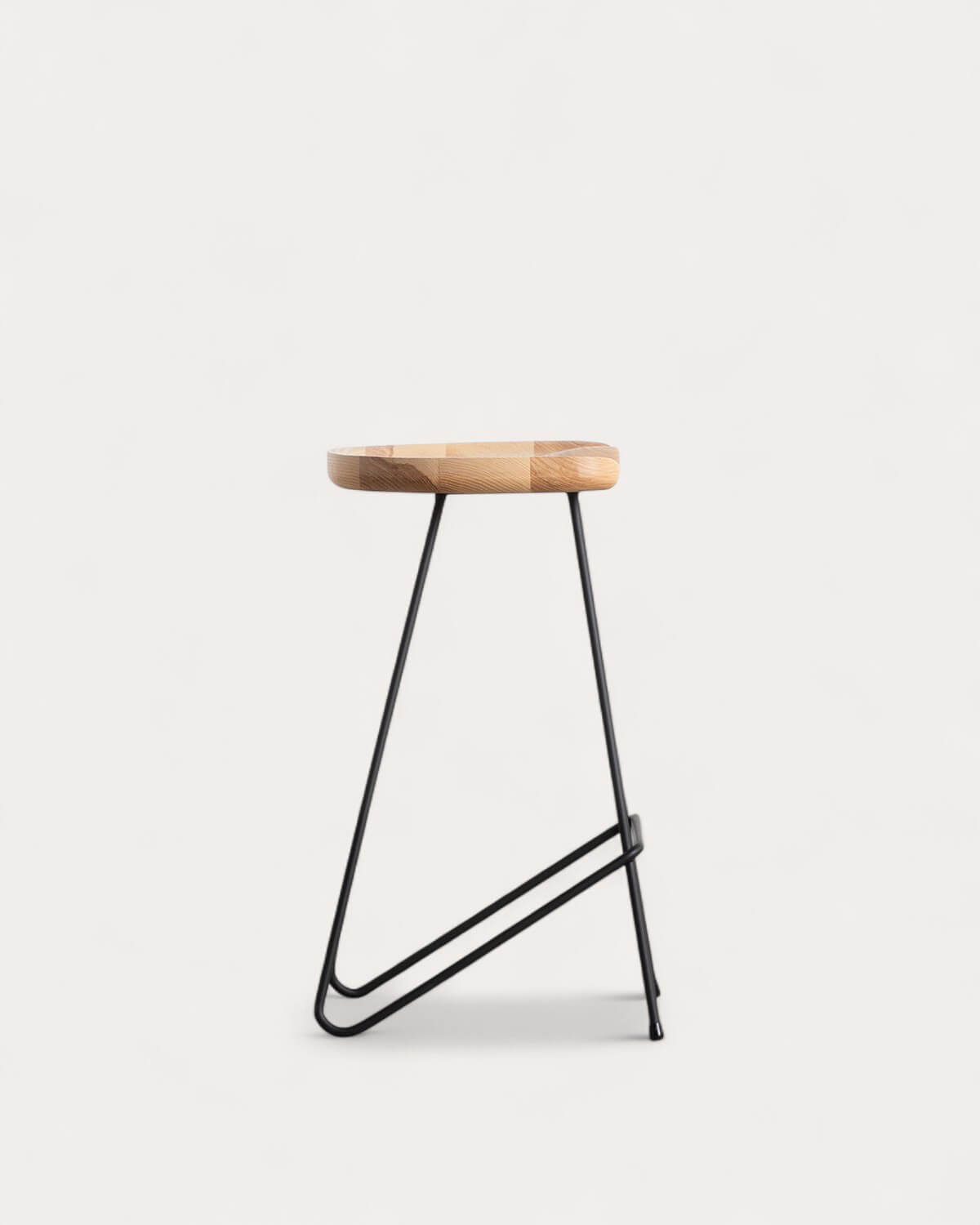 Pack of 4 High Stools in Wood and Metal (67.5 cm) Roses, gallery image 3