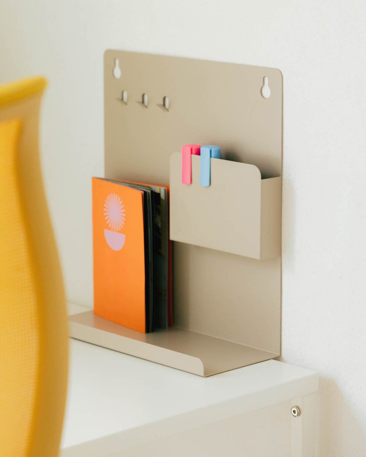 Wall Shelf Metal Izan, gallery image 2