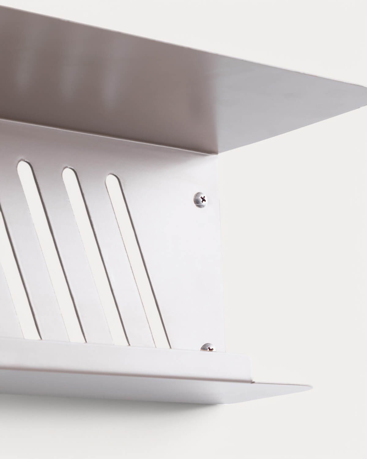 Metal Wall Shelf Bulnes, gallery image 3