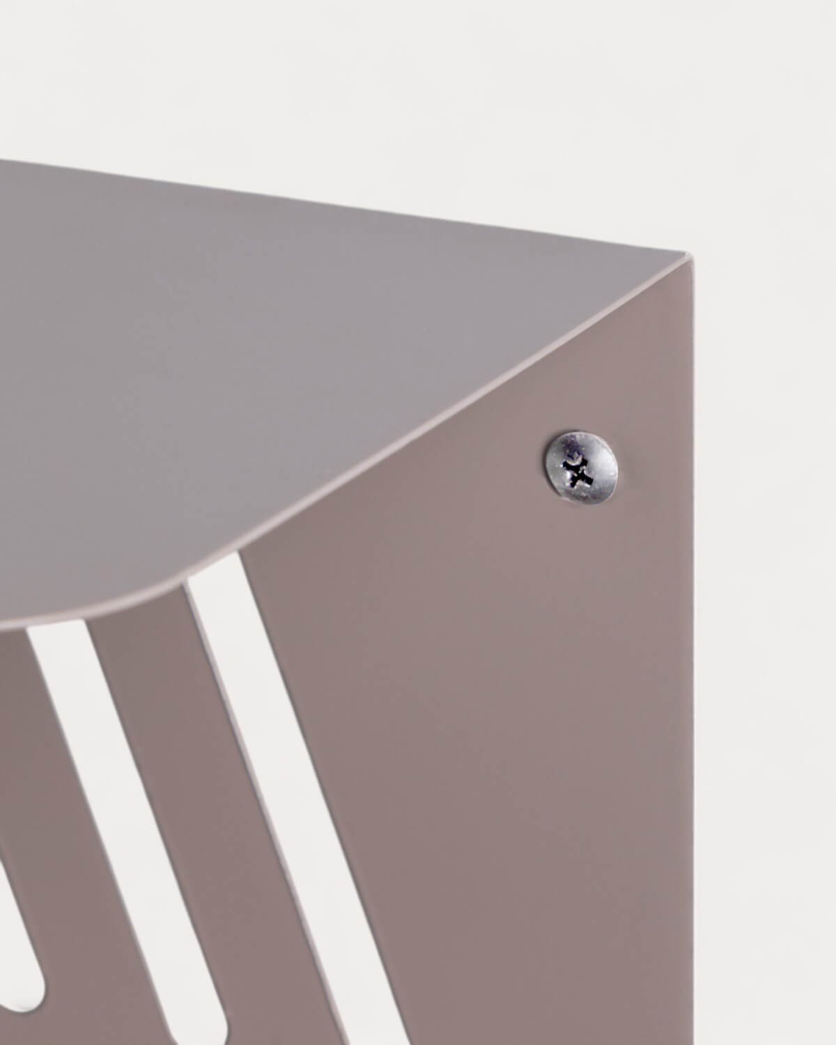 Metal Wall Shelf Bulnes, gallery image 4