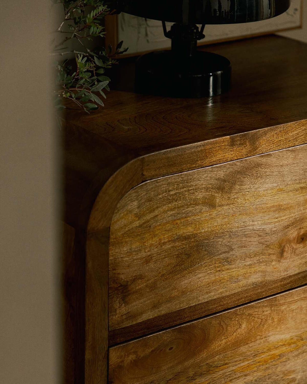 Chest of Drawers with 3 Drawers Made of Vanile Mango Wood, gallery image 3