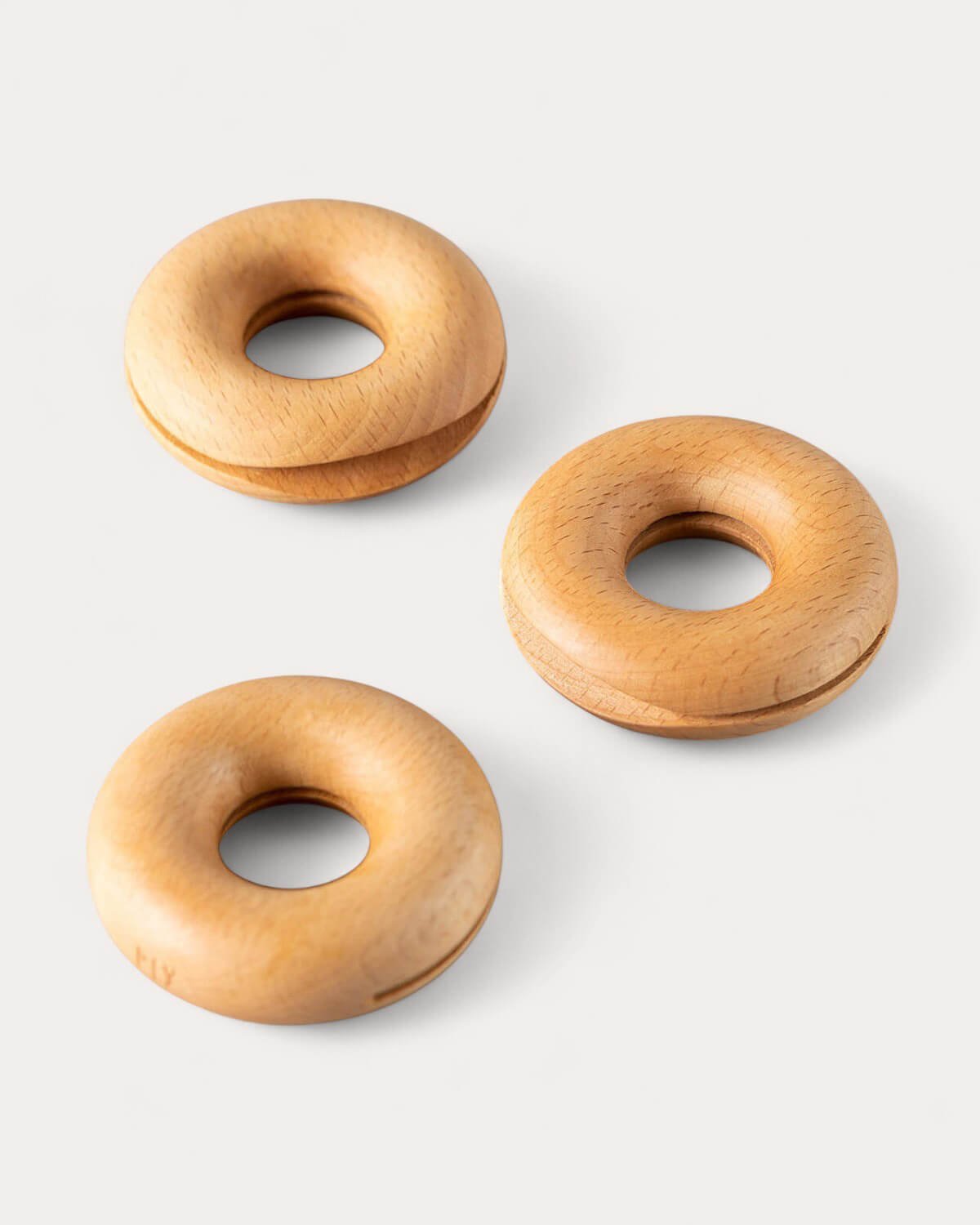 Set 3 Wooden Clips Piy, gallery image 3