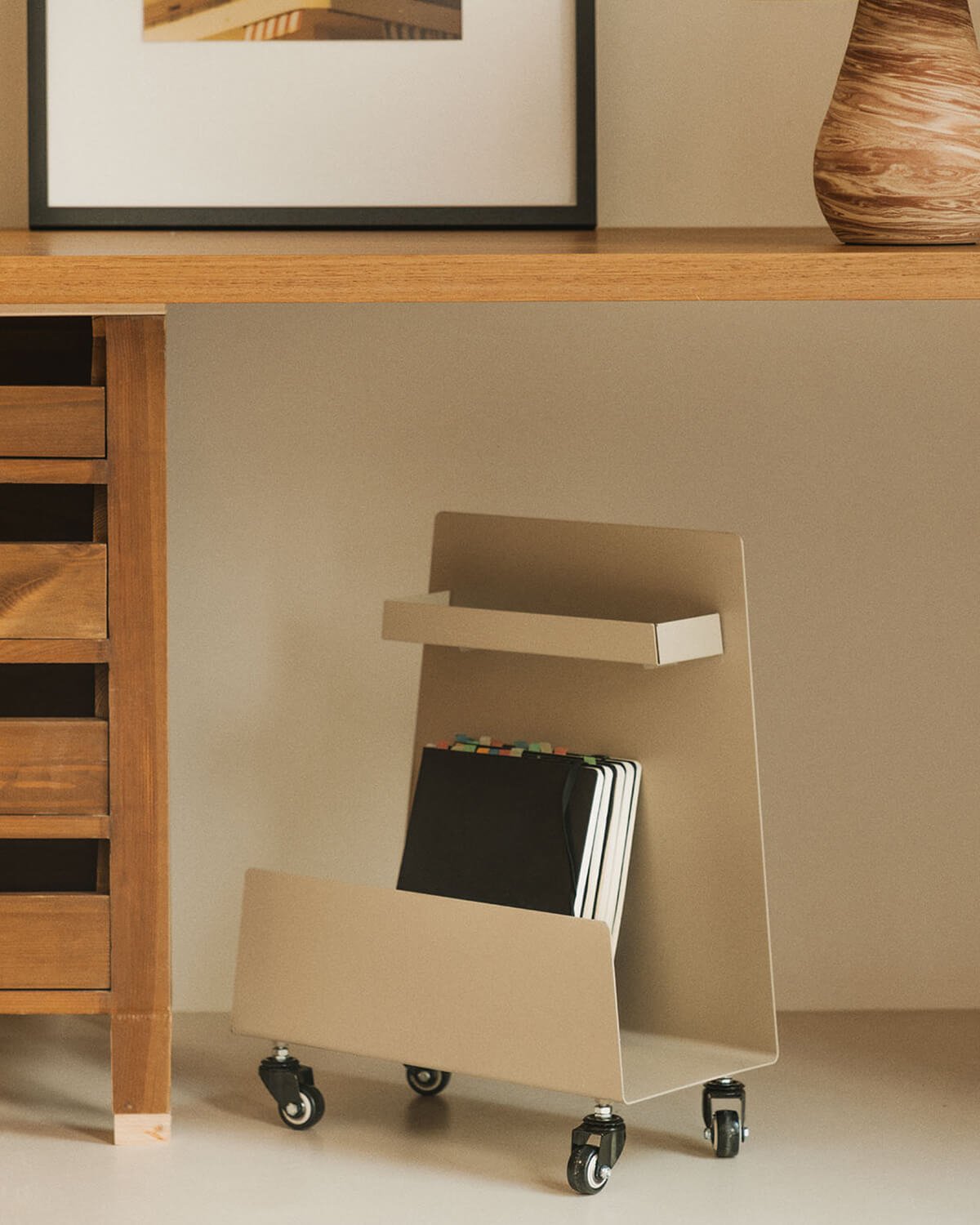Auxiliary Cart with Metal Shelf Izan, gallery image 2