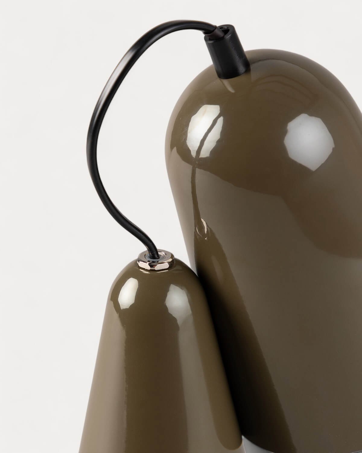 Valiria Metal Table Lamp, gallery image 9