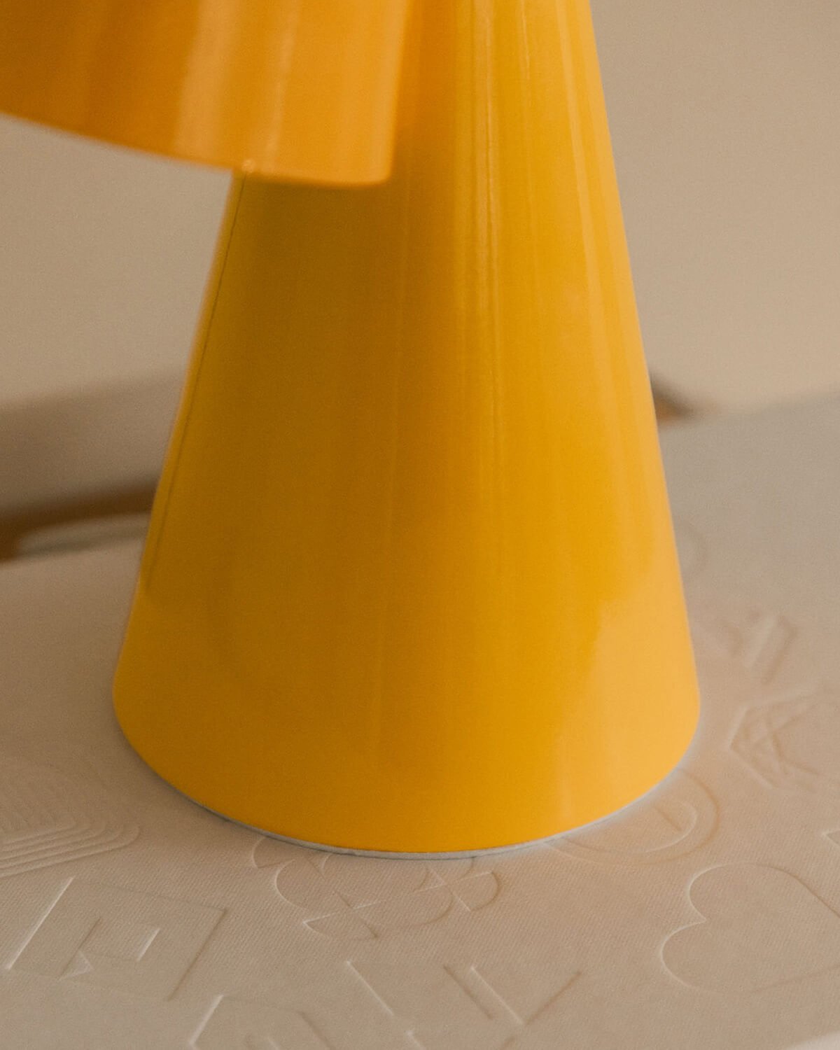 Valiria Metal Table Lamp, gallery image 3